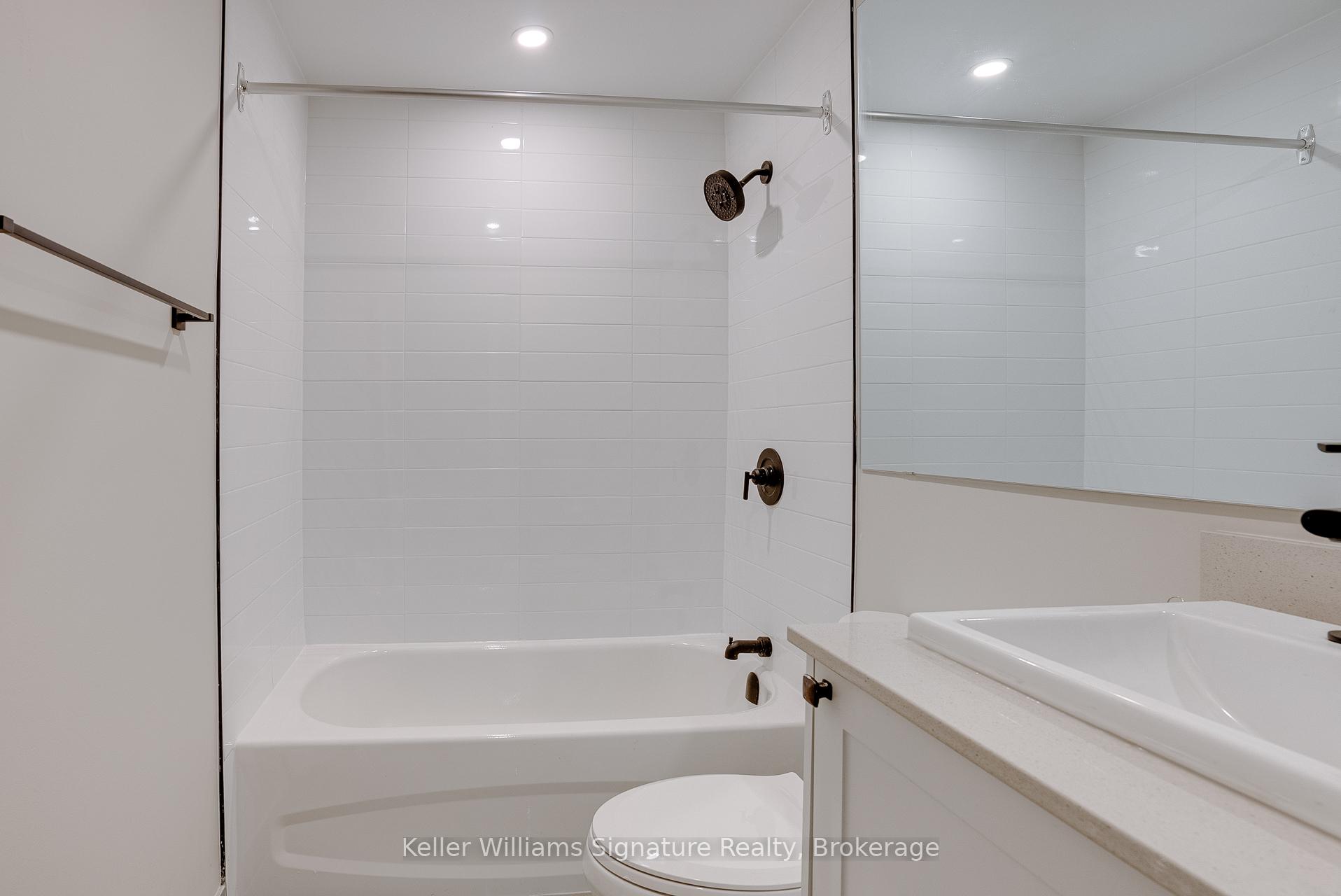 Photo 8 of Unit A-201, 1083 Main Street, Hamilton, Crown Point — HOMEH
