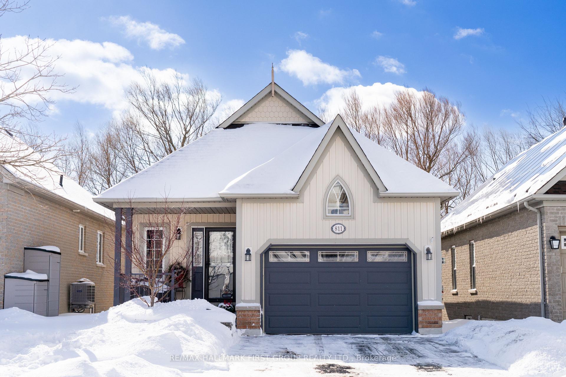 Photo 1 of 811 Greystone Court, Oshawa, Pinecrest — HOMEH