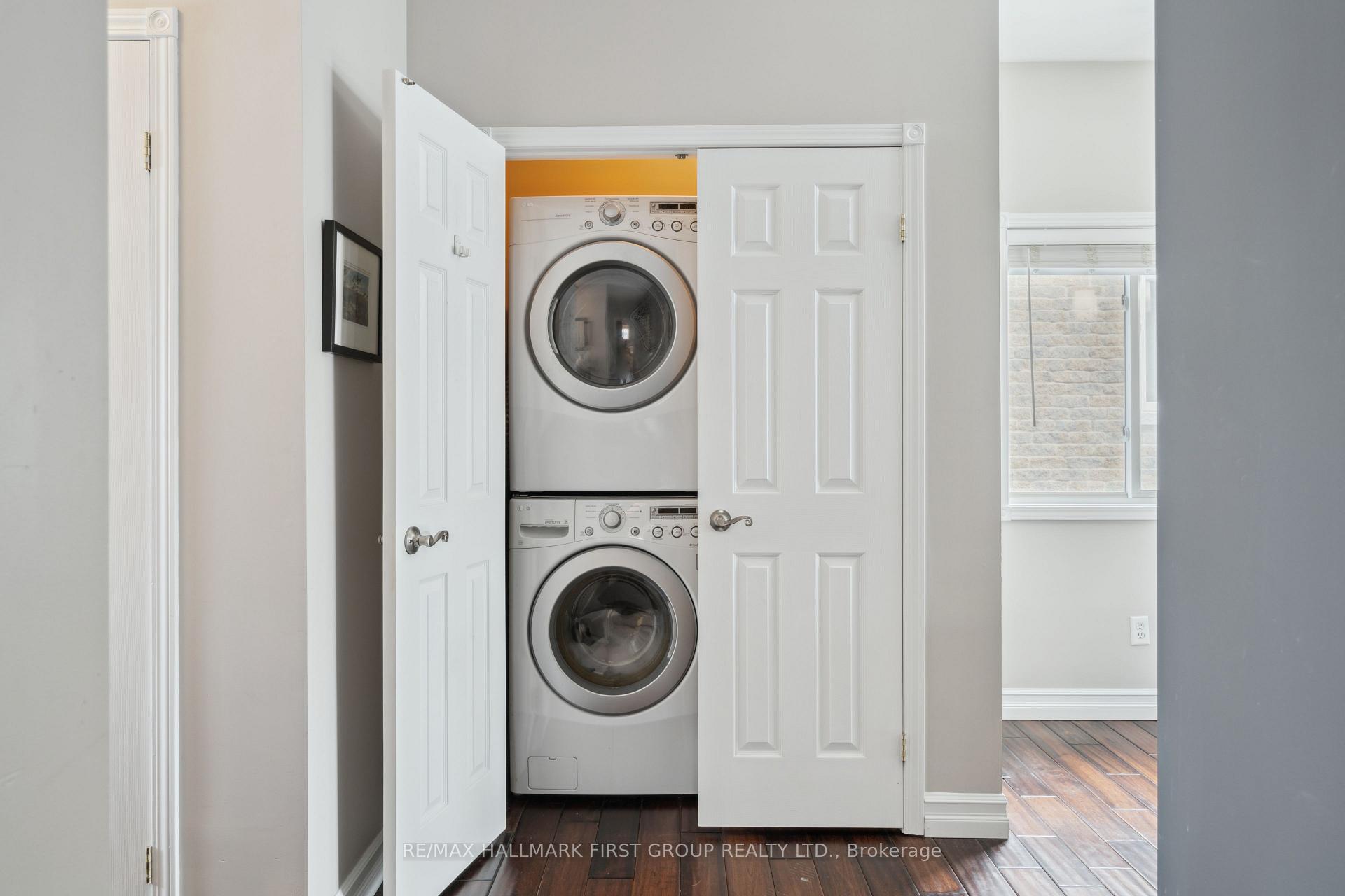 Photo 7 of 811 Greystone Court, Oshawa, Pinecrest — HOMEH