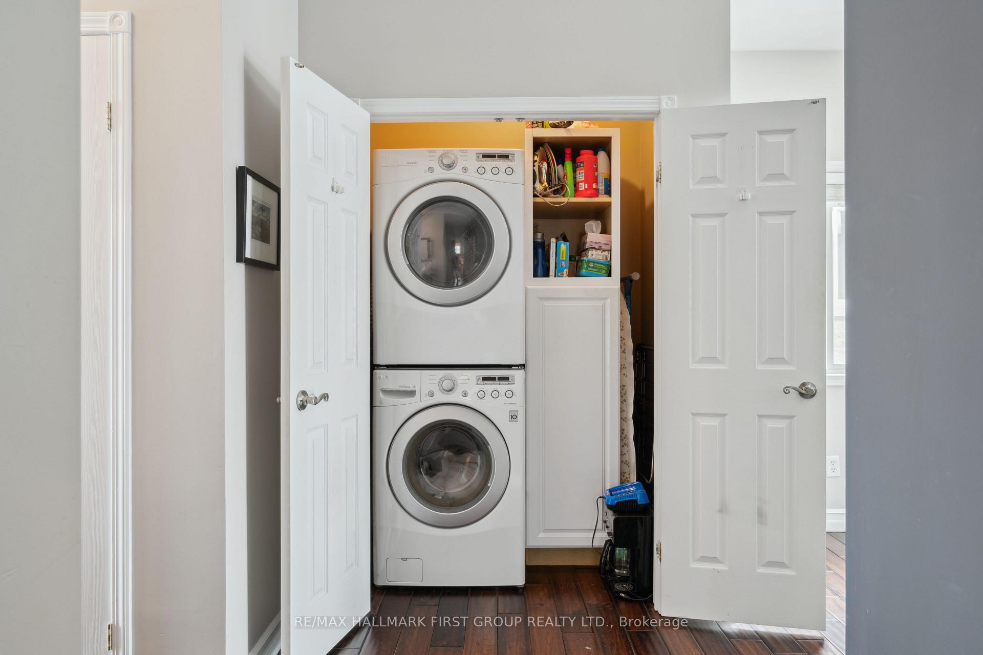 Photo 8 of 811 Greystone Court, Oshawa, Pinecrest — HOMEH