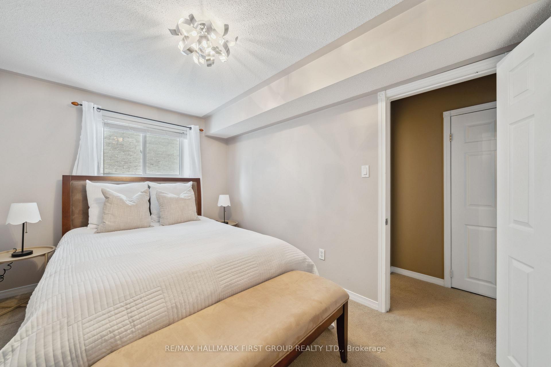 Photo 19 of 811 Greystone Court, Oshawa, Pinecrest — HOMEH