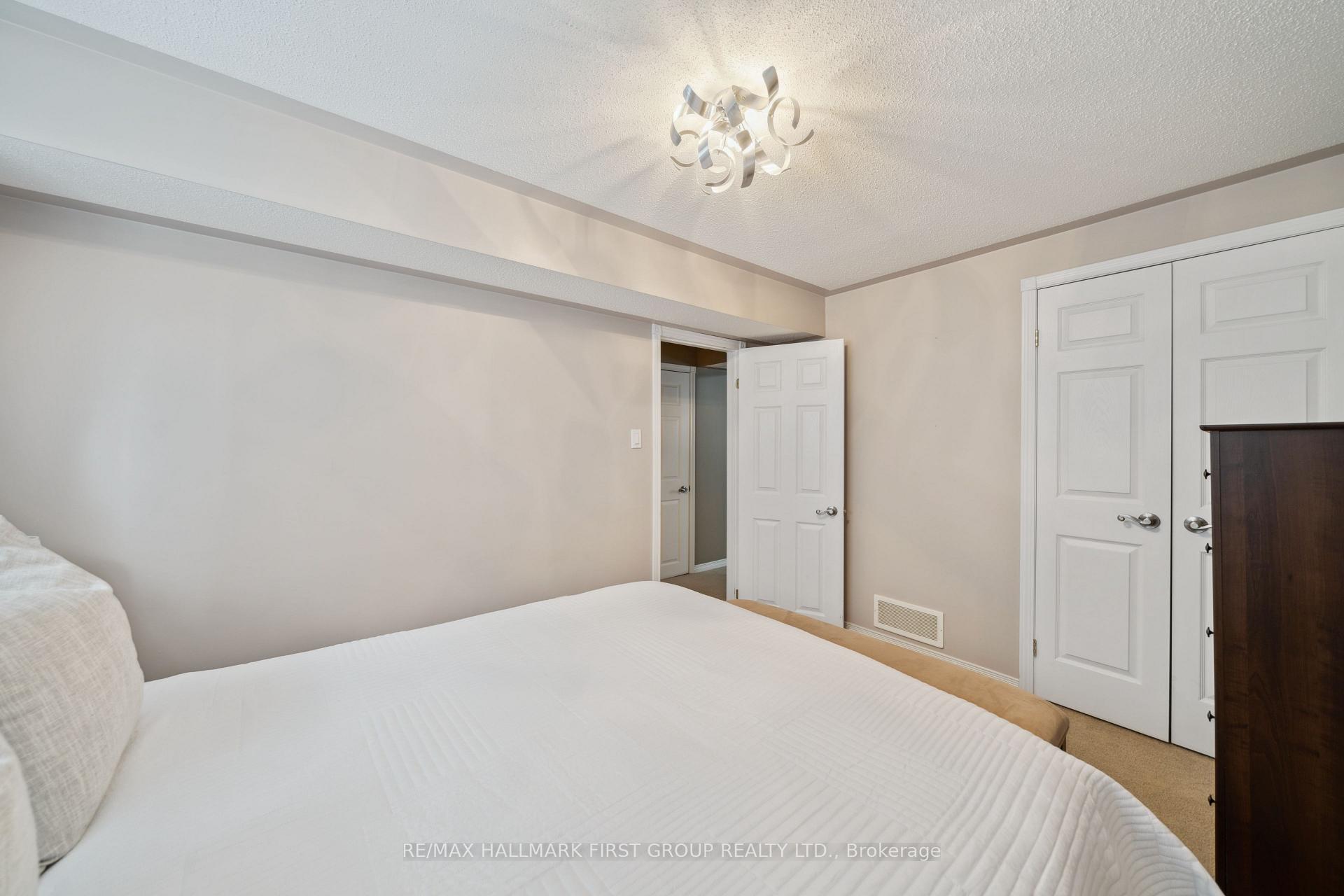 Photo 20 of 811 Greystone Court, Oshawa, Pinecrest — HOMEH