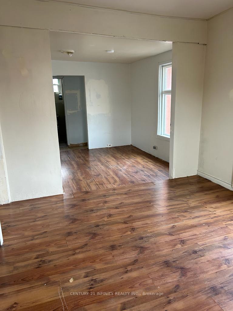 Photo 5 of Unit 1, 134 Simcoe Street S, Oshawa, Central — HOMEH