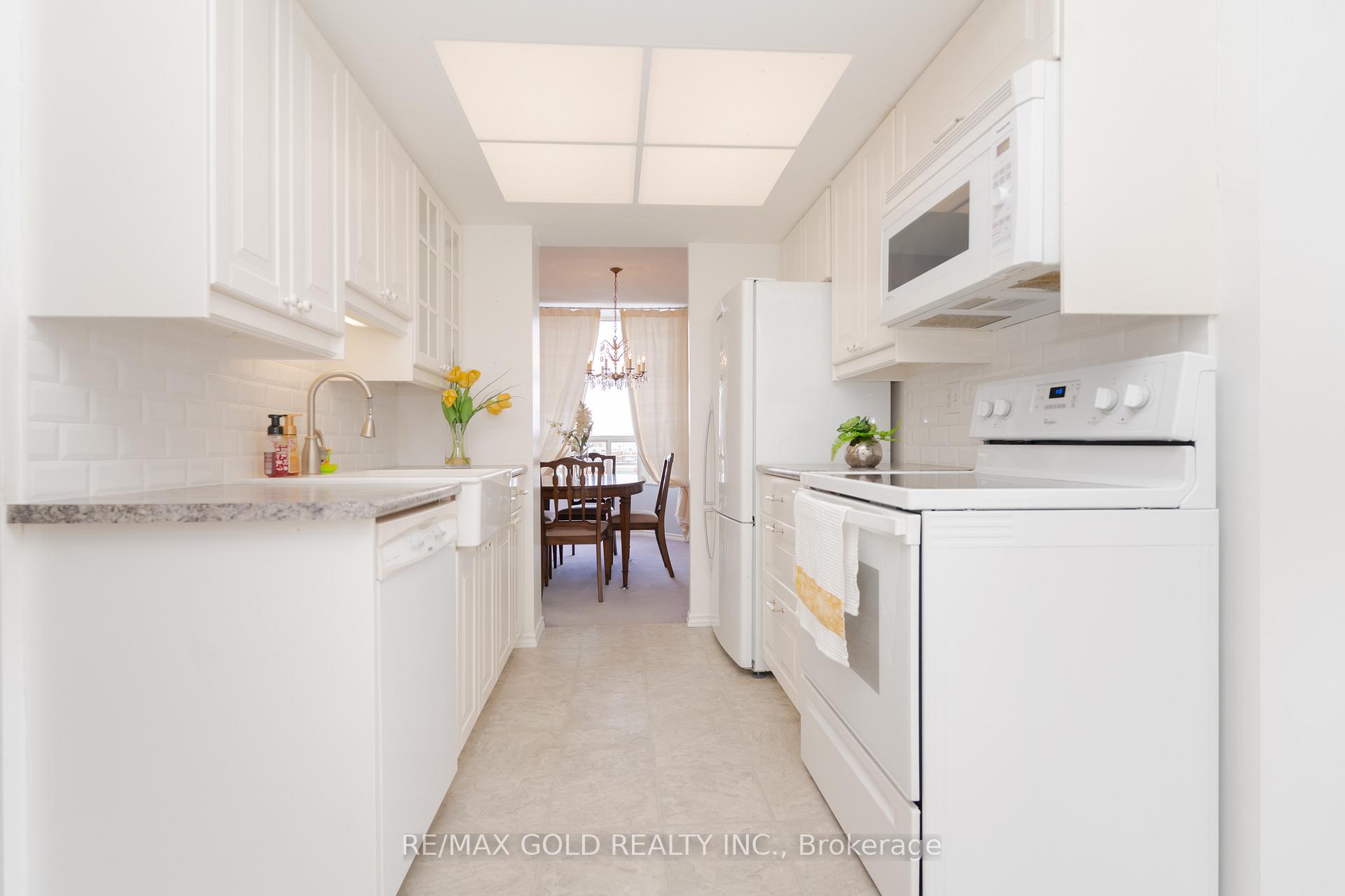 Photo 13 of Unit 509, 20 Cherrytree Drive, Brampton, Fletcher's Creek South — HOMEH