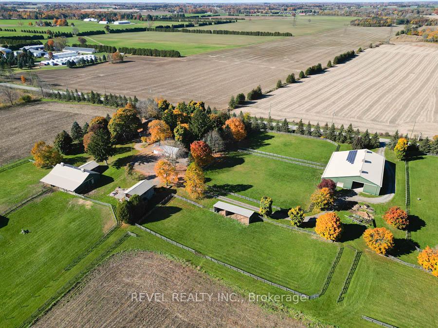 Photo 2 of 14 Biggars Lane, Brant, Brantford Twp — HOMEH