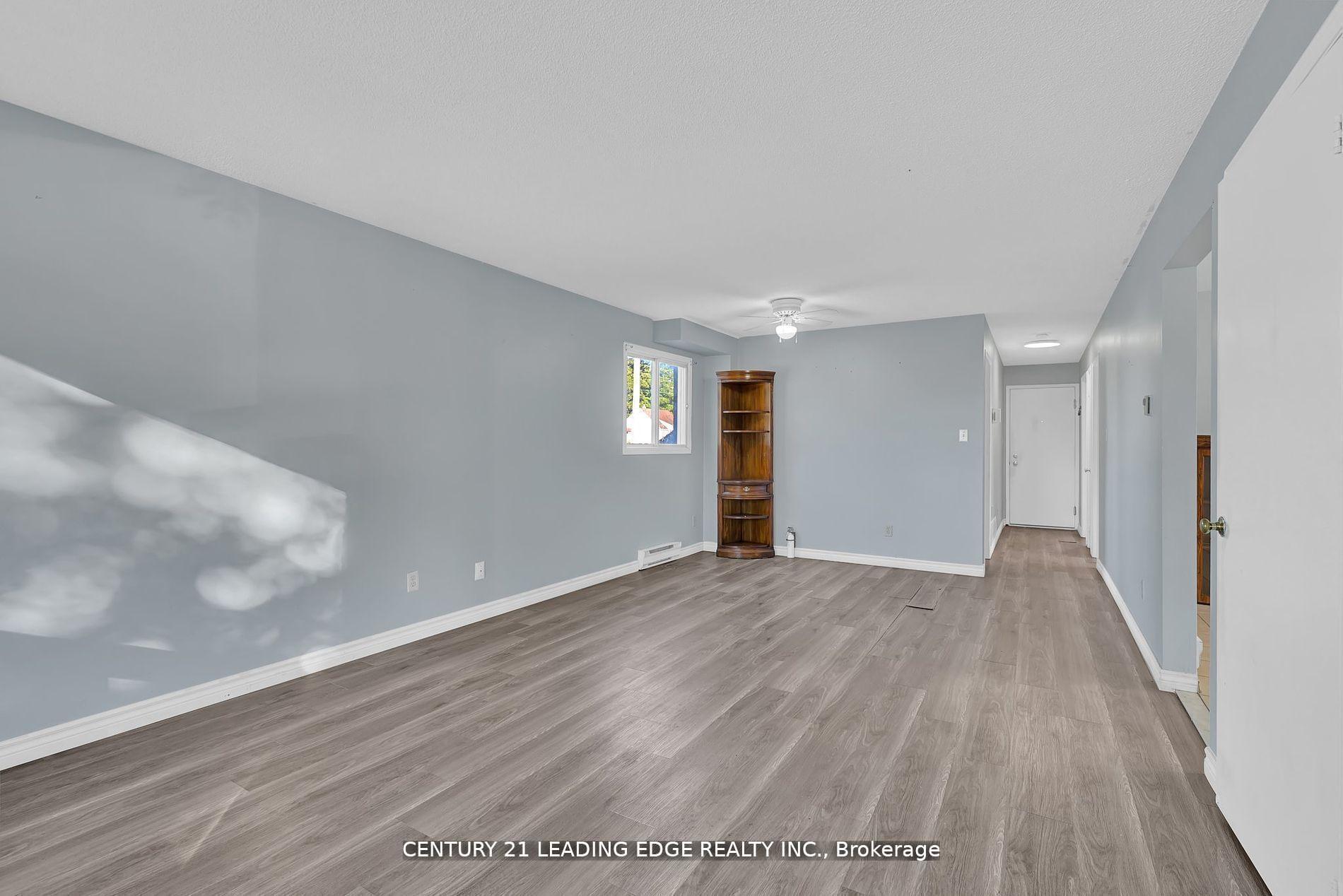 Photo 17 of 2 Kingsway Gate, Clarington, Courtice — HOMEH