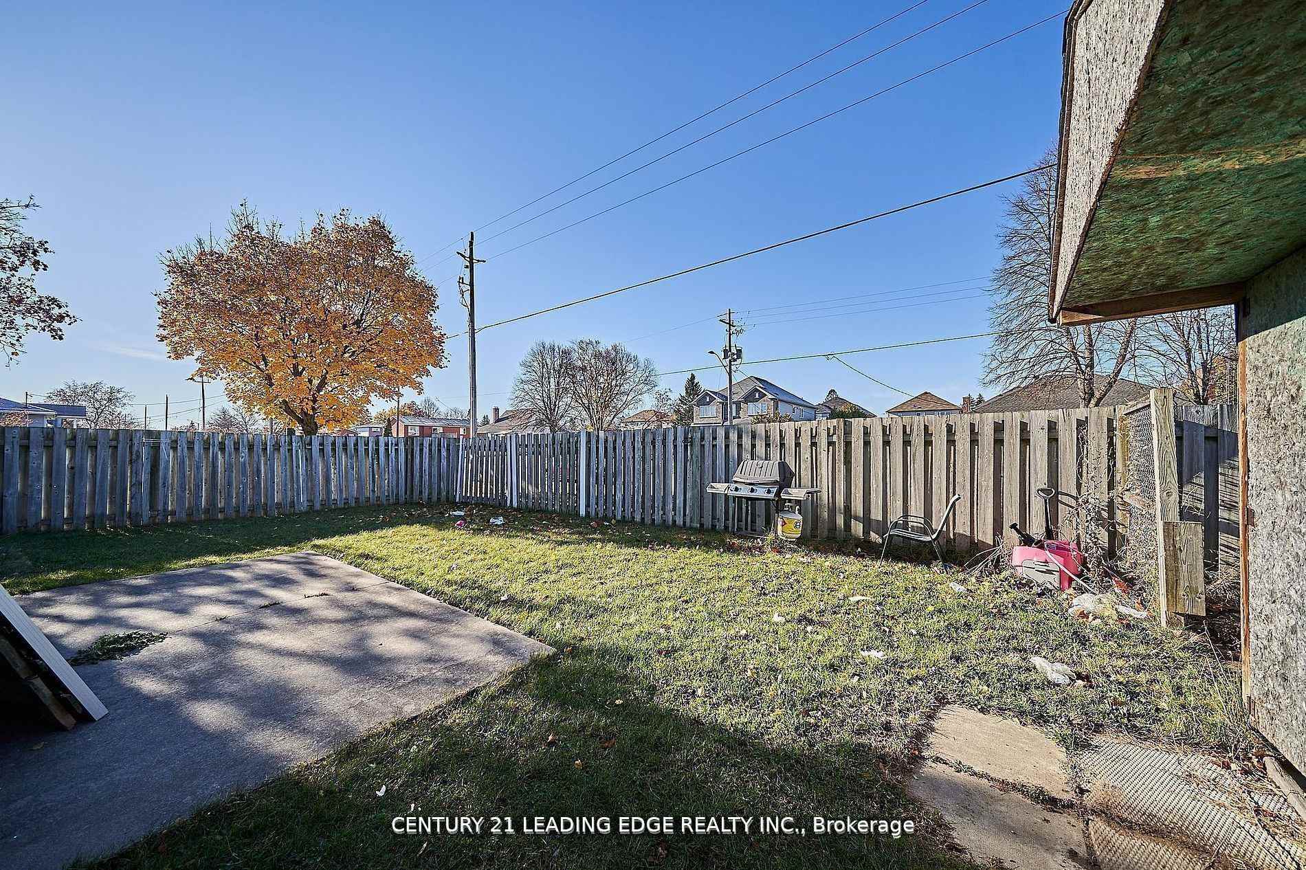 Photo 53 of 2 Kingsway Gate, Clarington, Courtice — HOMEH
