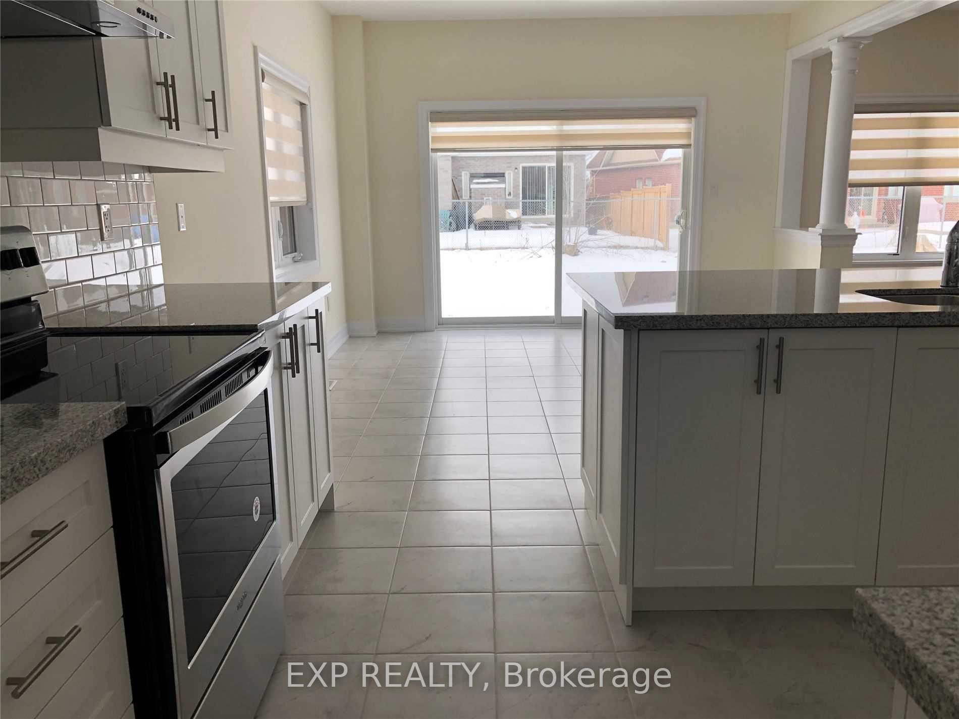 Photo 5 of 1797 Emberton Way N, Innisfil, Alcona — HOMEH