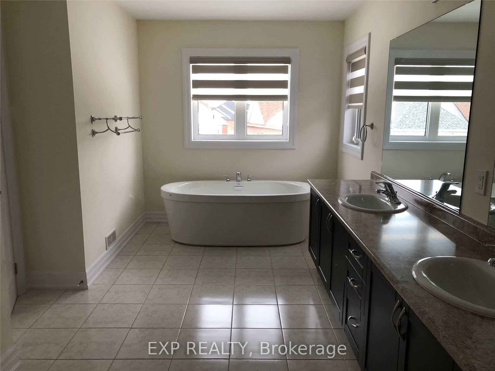 Photo 12 of 1797 Emberton Way N, Innisfil, Alcona — HOMEH