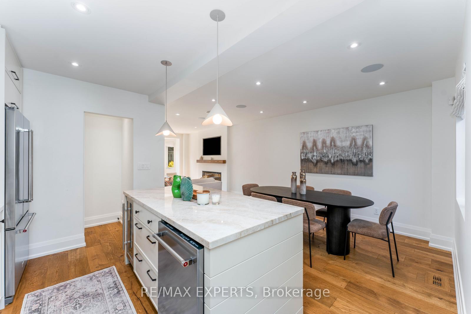 Photo 11 of 348 Old Orchard Grove, Toronto, Lawrence Park North — HOMEH