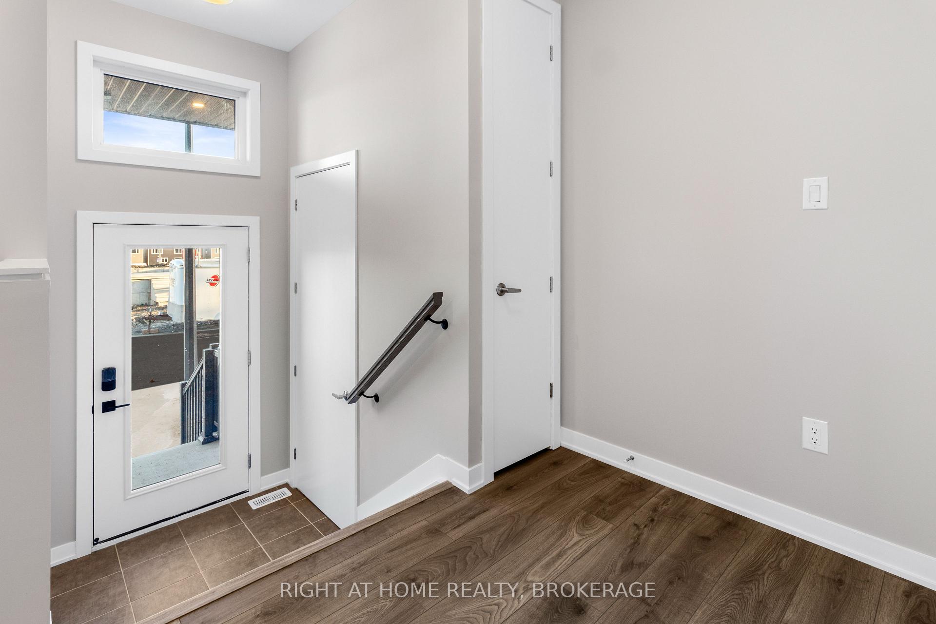 Photo 11 of 324 Catsfoot Walk, Ottawa, Barrhaven - Half Moon Bay — HOMEH