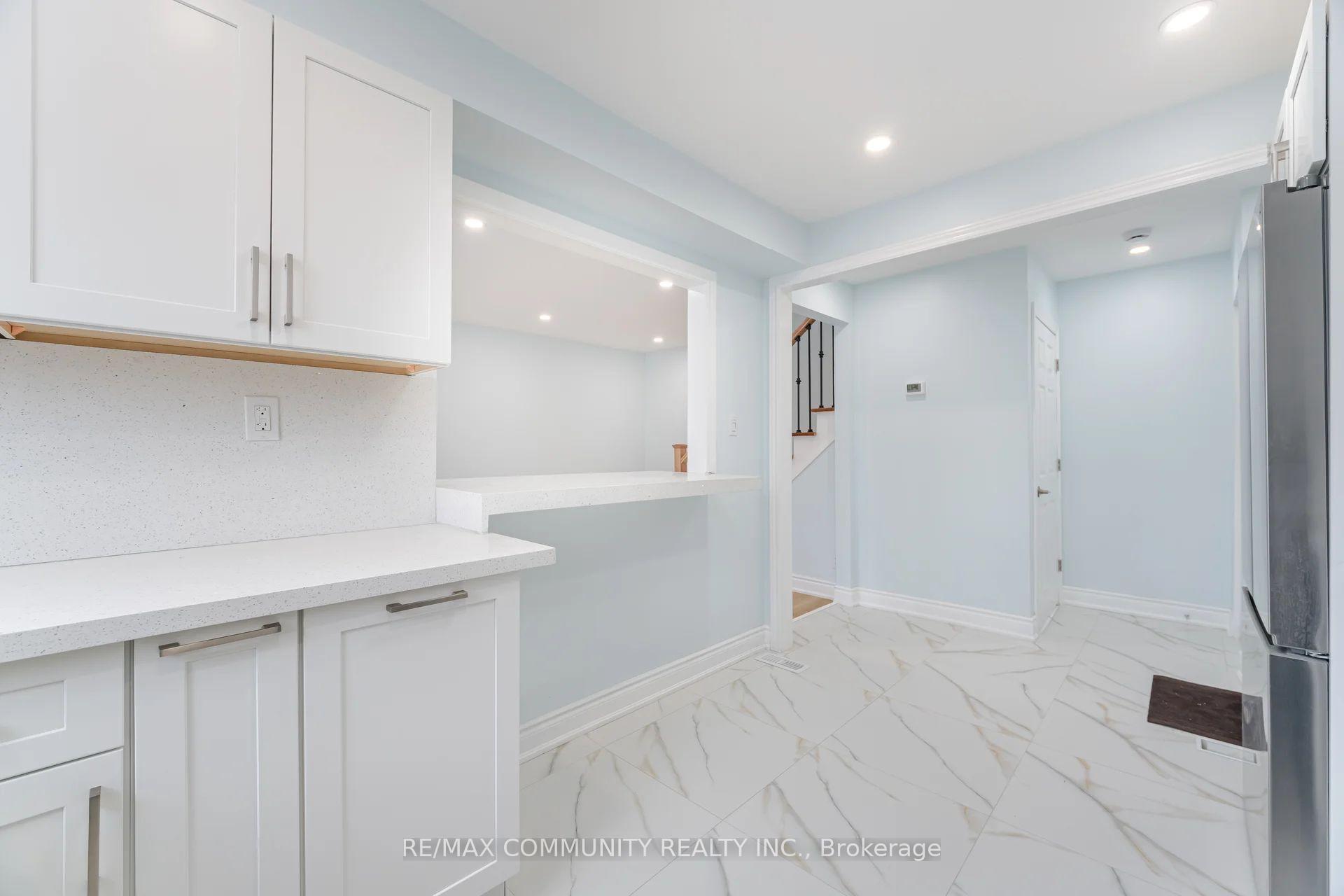 Photo 6 of Unit 25, 730 Cedar Street, Oshawa, Lakeview — HOMEH