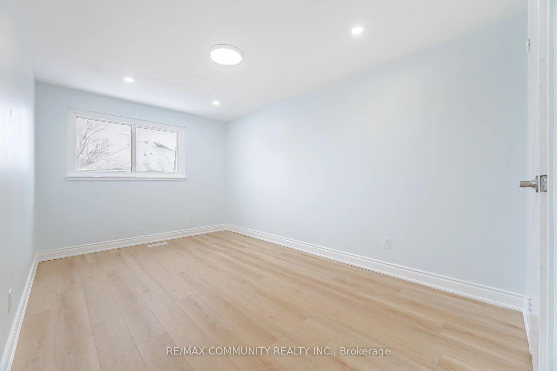 Photo 13 of Unit 25, 730 Cedar Street, Oshawa, Lakeview — HOMEH