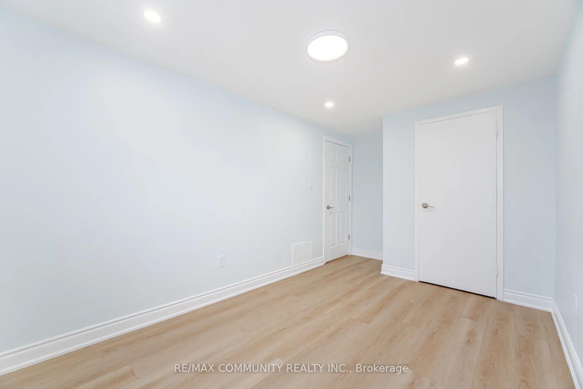 Photo 17 of Unit 25, 730 Cedar Street, Oshawa, Lakeview — HOMEH