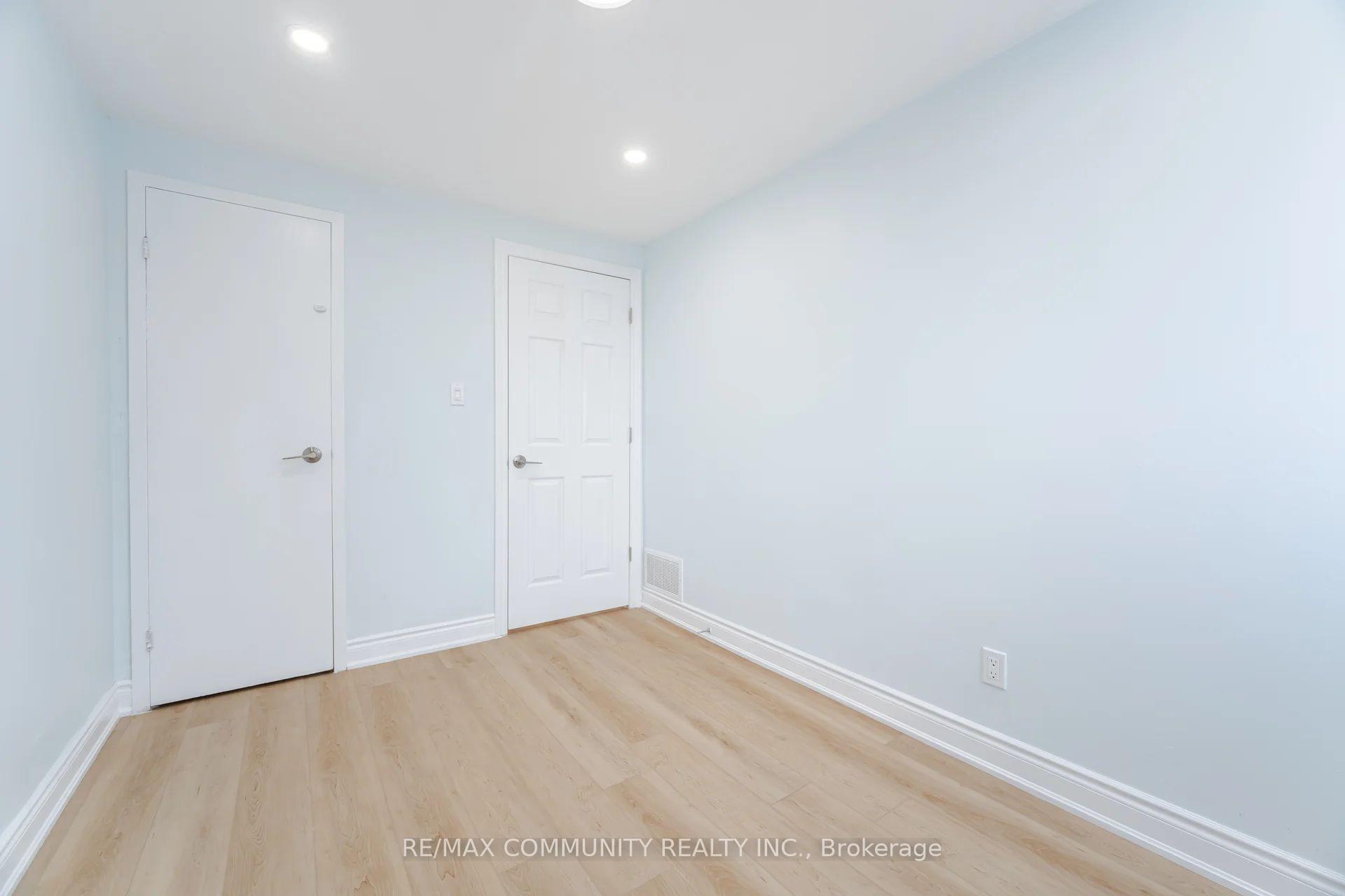 Photo 19 of Unit 25, 730 Cedar Street, Oshawa, Lakeview — HOMEH