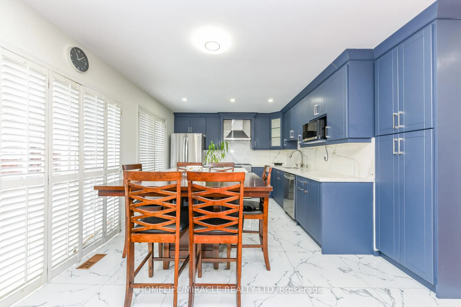 Photo 9 of 125 Seaside Circle, Brampton, Sandringham-Wellington — HOMEH