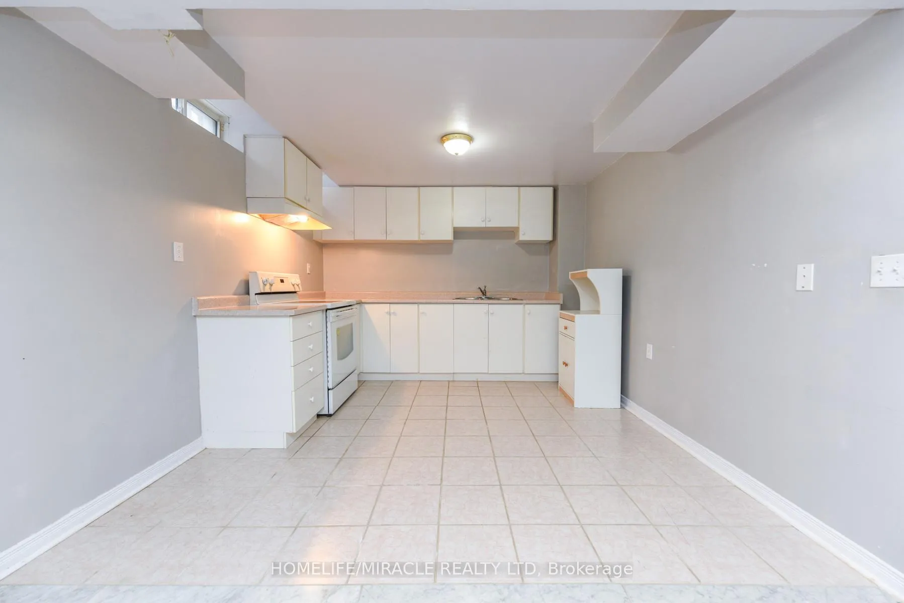 Photo 29 of 125 Seaside Circle, Brampton, Sandringham-Wellington — HOMEH