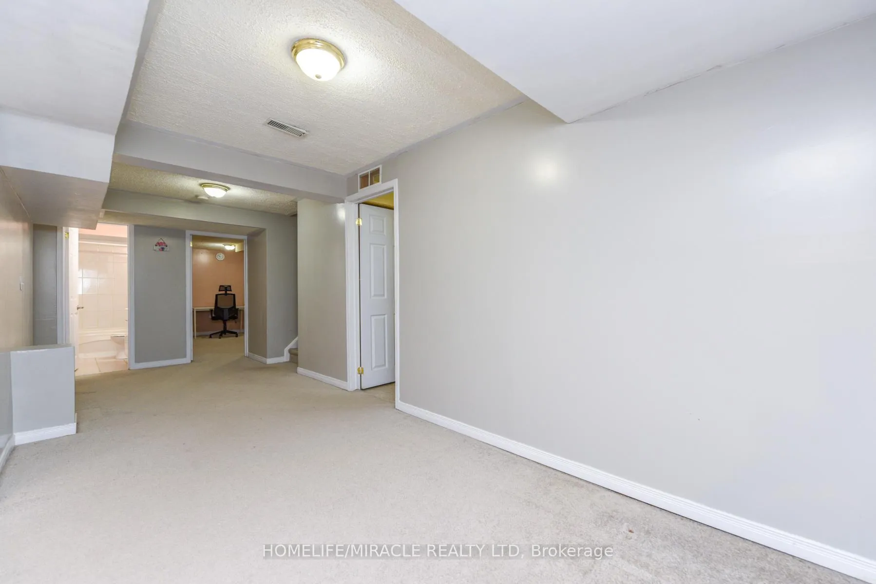 Photo 30 of 125 Seaside Circle, Brampton, Sandringham-Wellington — HOMEH