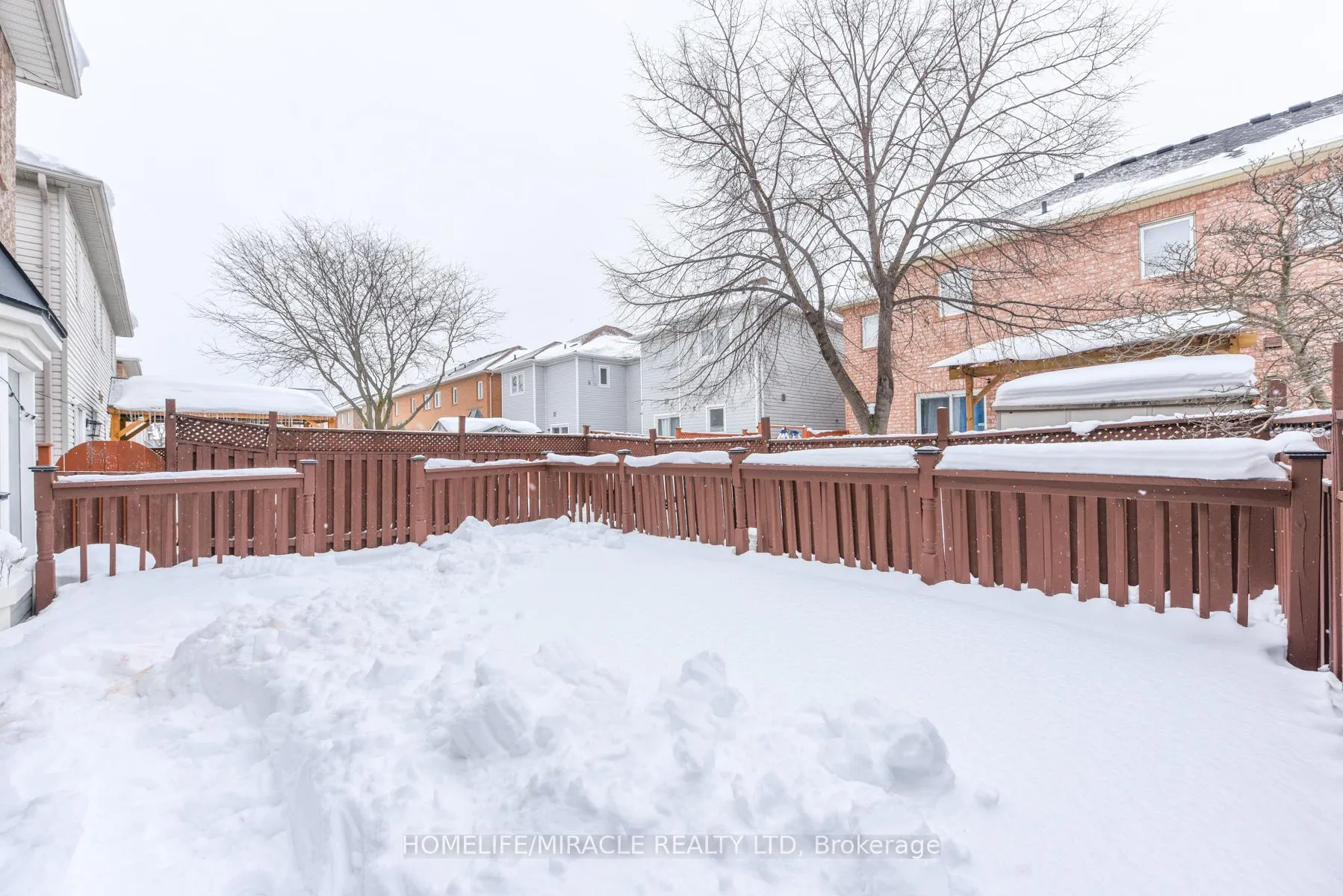 Photo 36 of 125 Seaside Circle, Brampton, Sandringham-Wellington — HOMEH