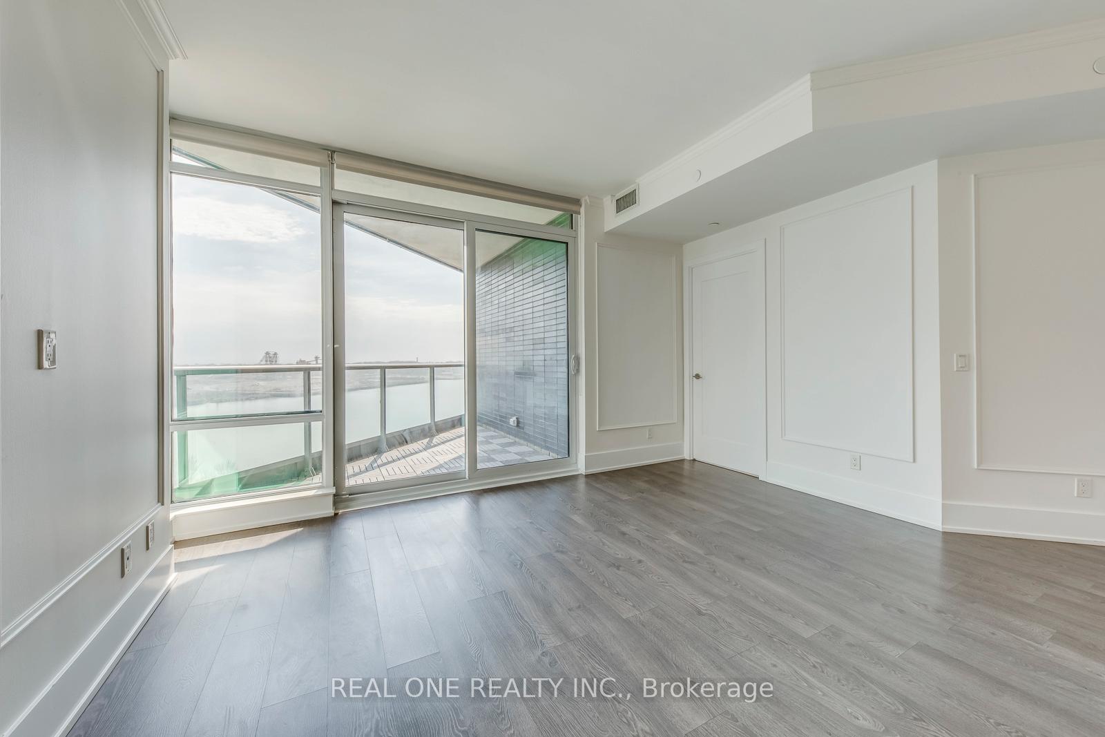 Photo 18 of Unit 818, 1 Edgewate Drive, Toronto, South Riverdale — HOMEH