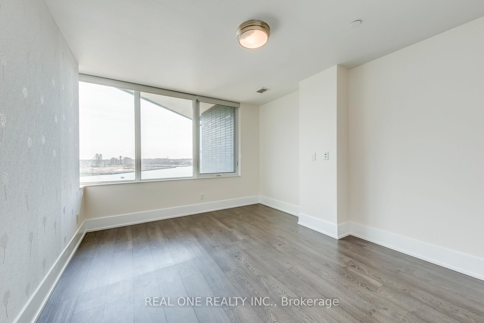 Photo 48 of Unit 818, 1 Edgewate Drive, Toronto, South Riverdale — HOMEH