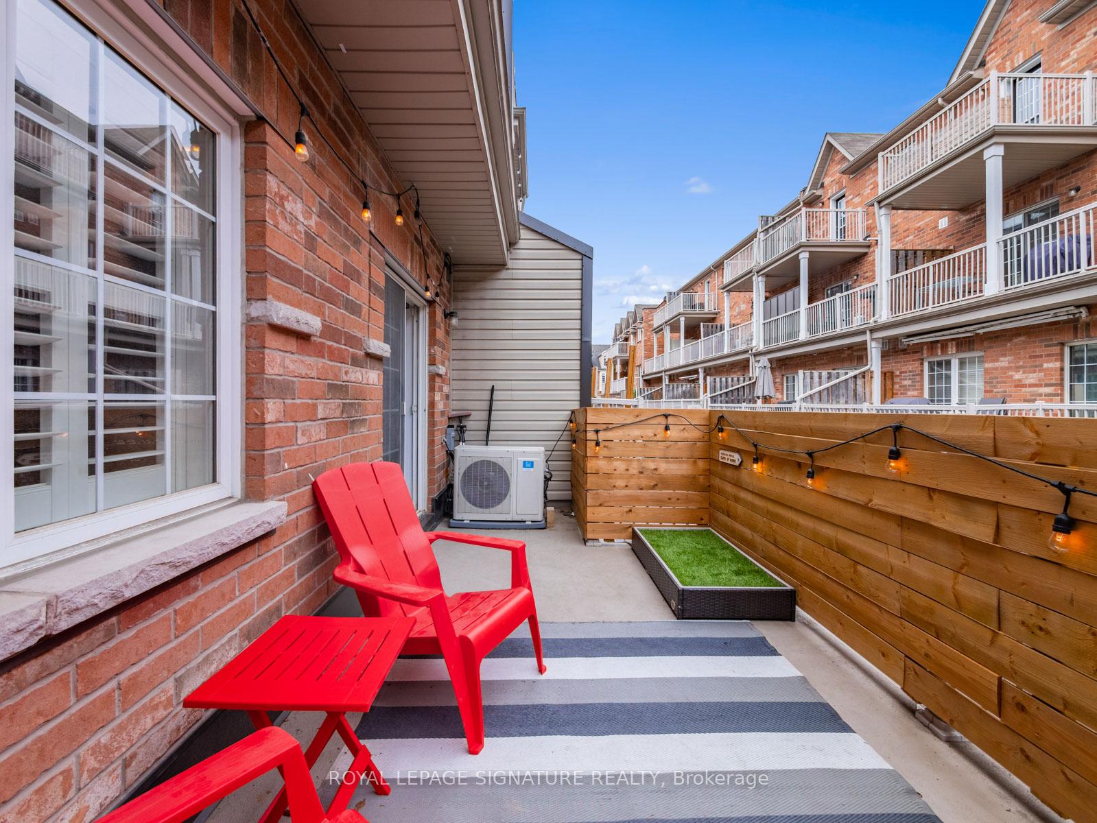 Photo 35 of 19 Philpott Gardens, Toronto, East End-Danforth — HOMEH