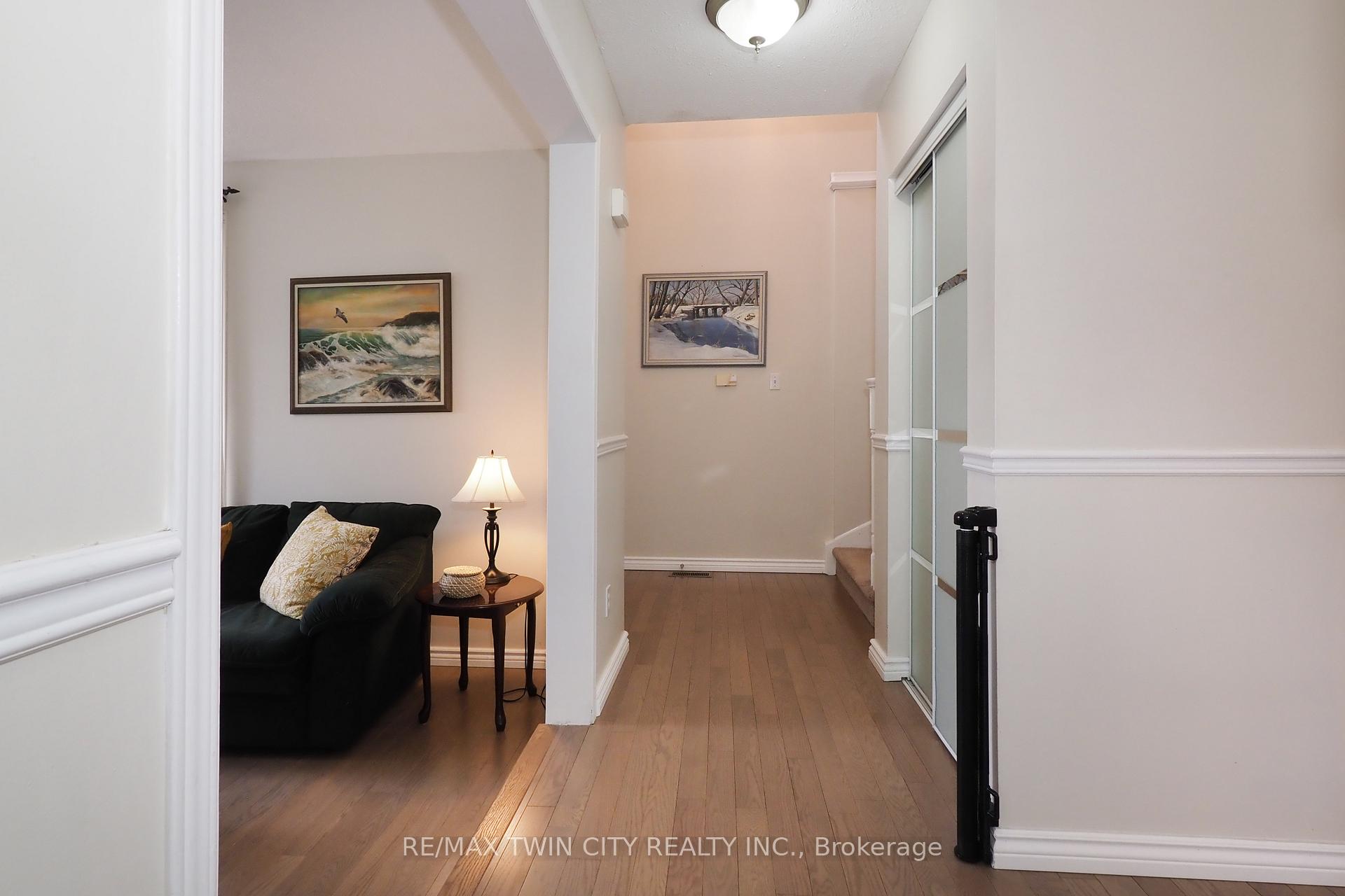 Photo 7 of 127 Melran Drive, Cambridge — HOMEH