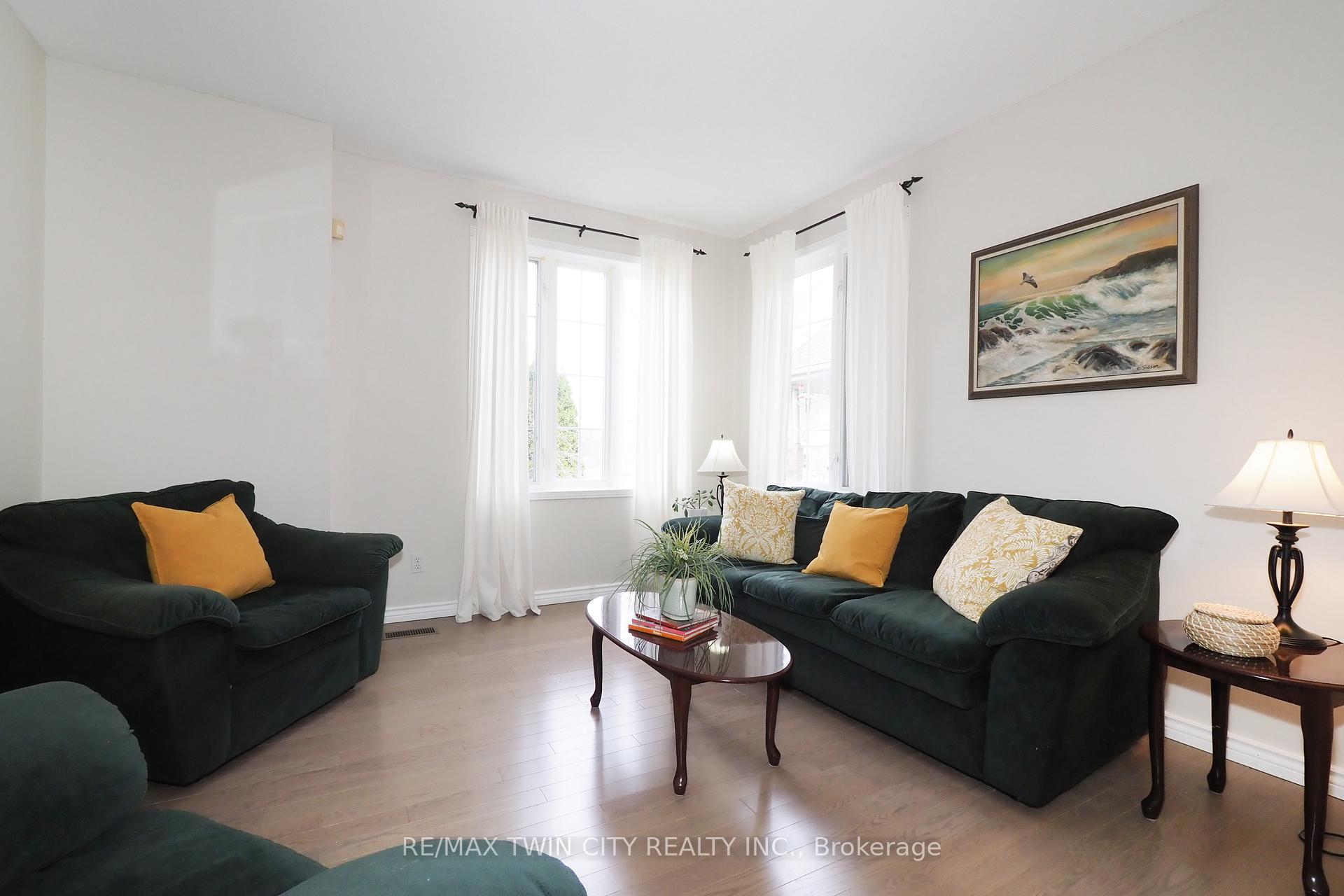 Photo 9 of 127 Melran Drive, Cambridge — HOMEH