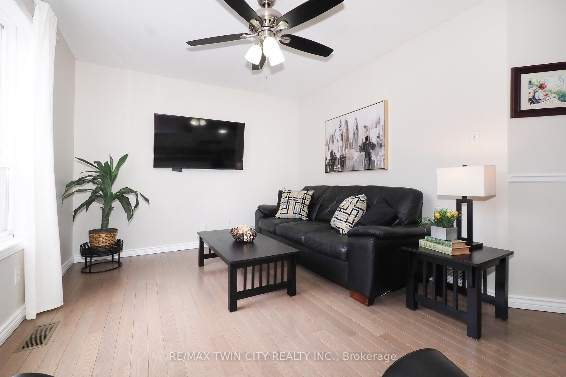 Photo 14 of 127 Melran Drive, Cambridge — HOMEH
