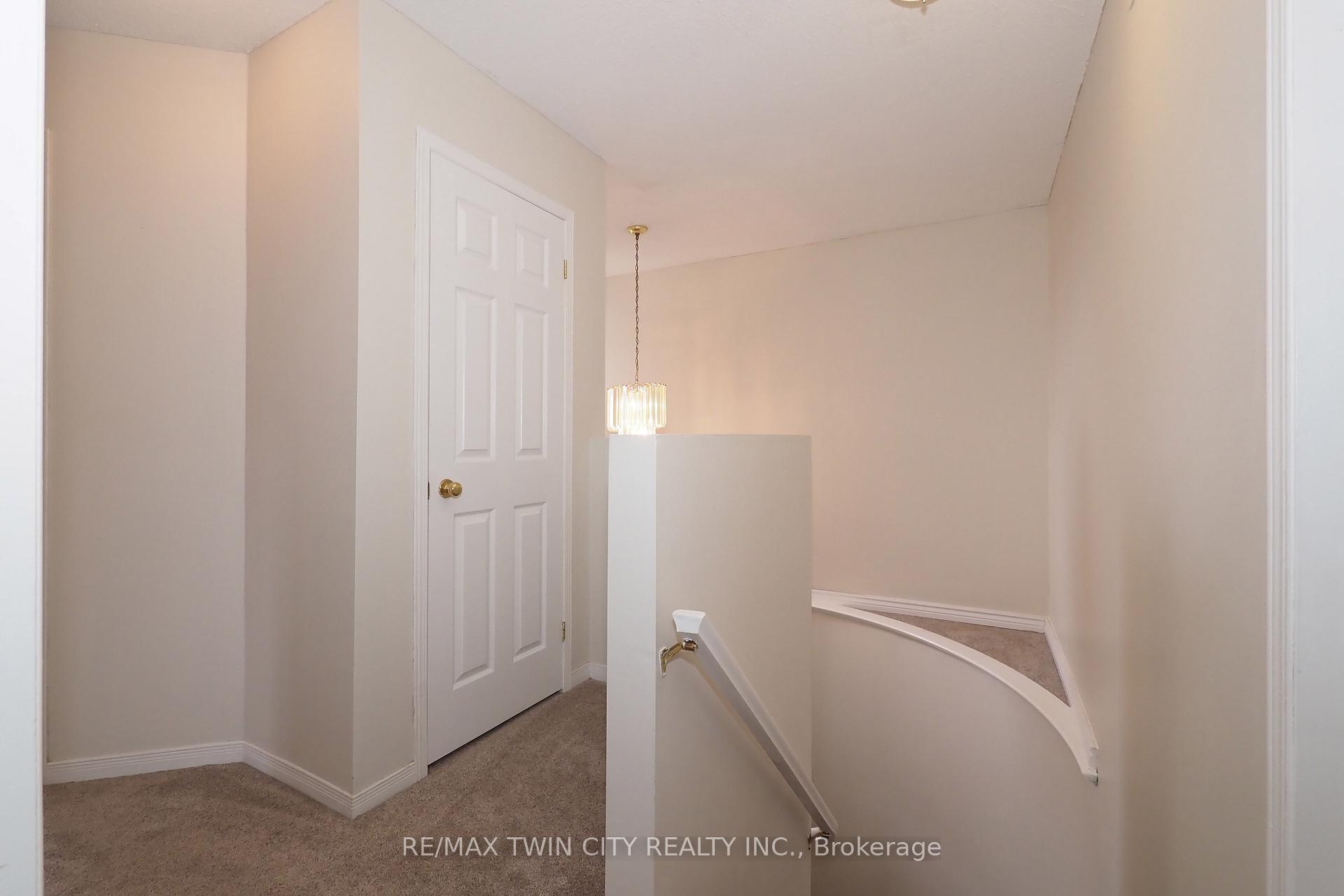 Photo 21 of 127 Melran Drive, Cambridge — HOMEH