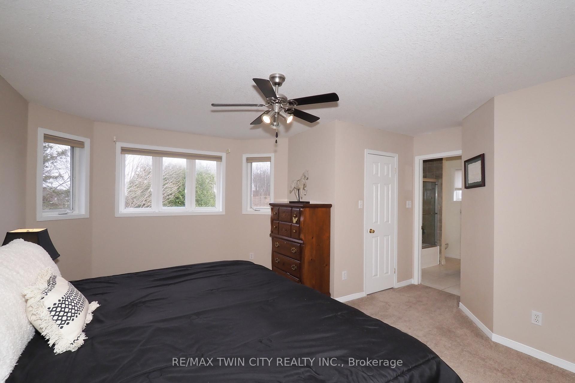 Photo 25 of 127 Melran Drive, Cambridge — HOMEH
