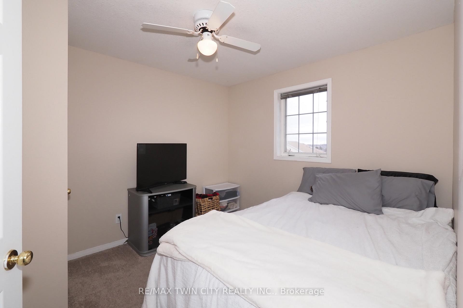 Photo 30 of 127 Melran Drive, Cambridge — HOMEH