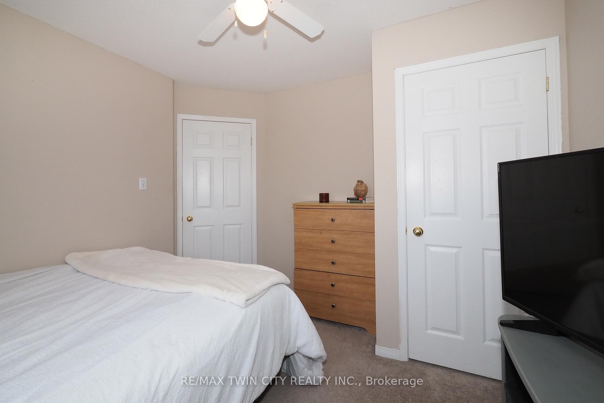 Photo 31 of 127 Melran Drive, Cambridge — HOMEH