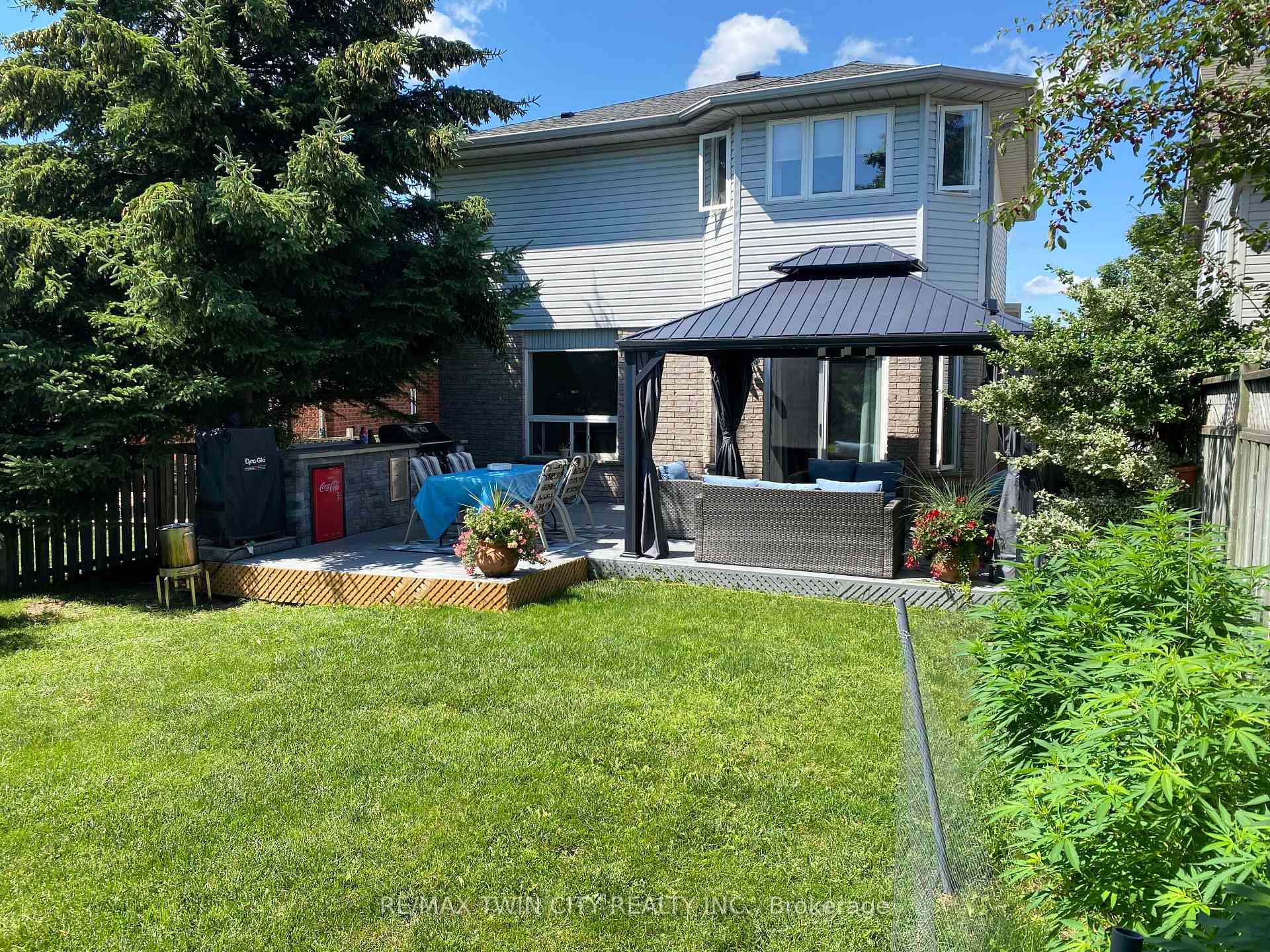 Photo 46 of 127 Melran Drive, Cambridge — HOMEH