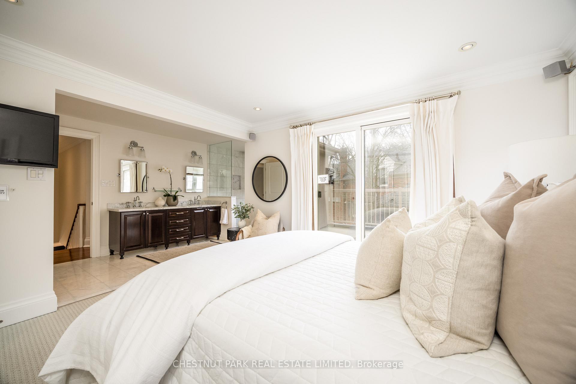 Photo 24 of 82 McRae Drive, Toronto, Leaside — HOMEH