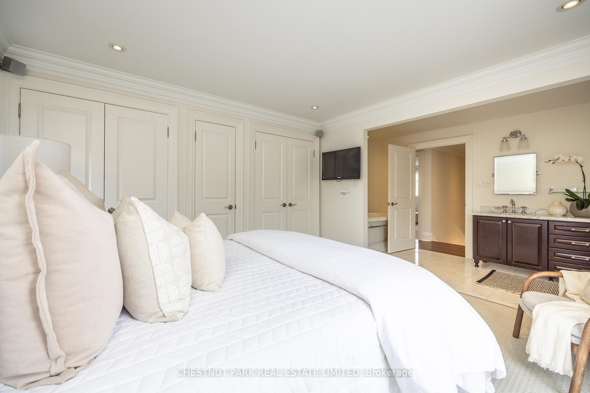 Photo 25 of 82 McRae Drive, Toronto, Leaside — HOMEH