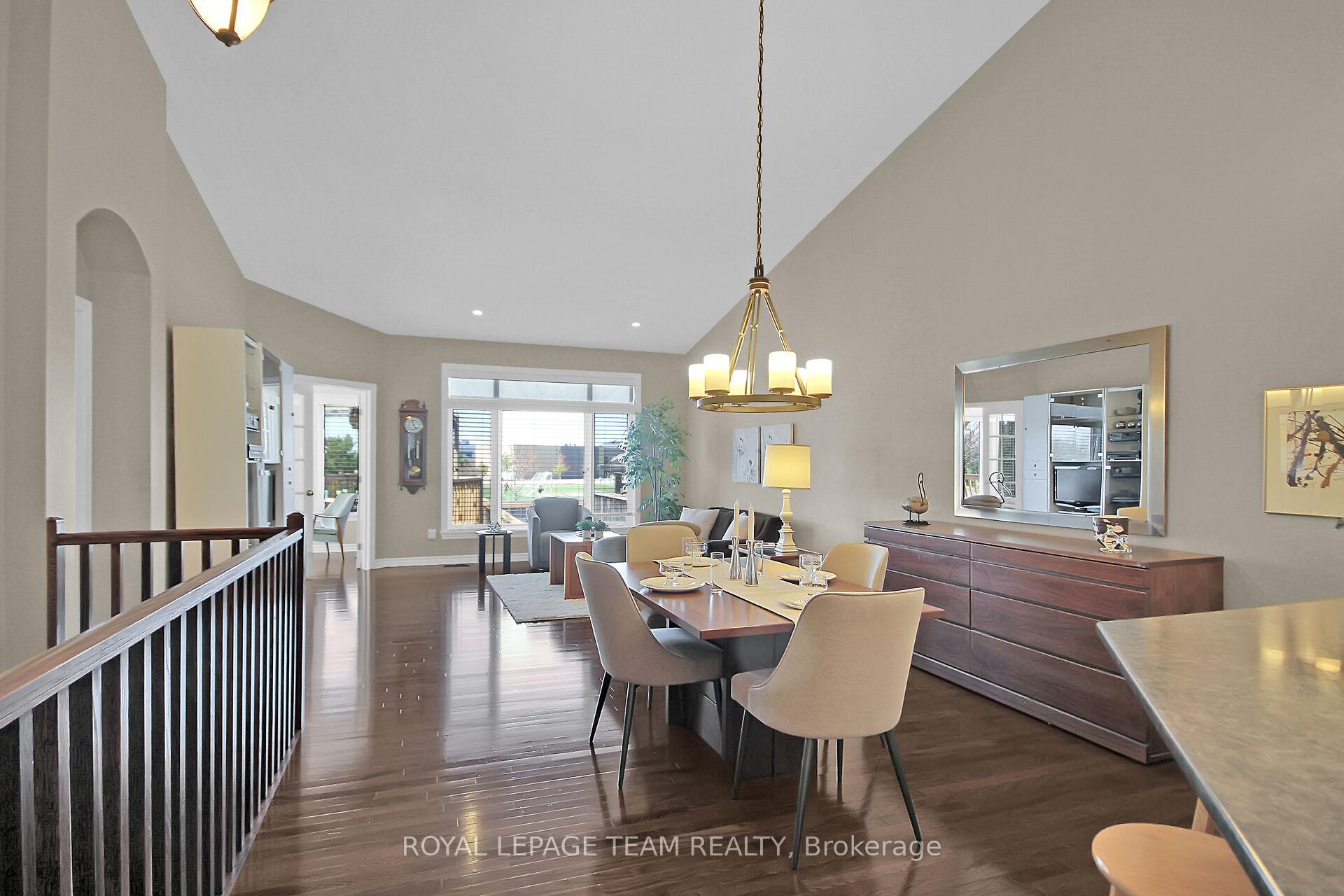 Photo 2 of 108 Granite Court, Ottawa, Kanata - Emerald Meadows/Trailwest — HOMEH