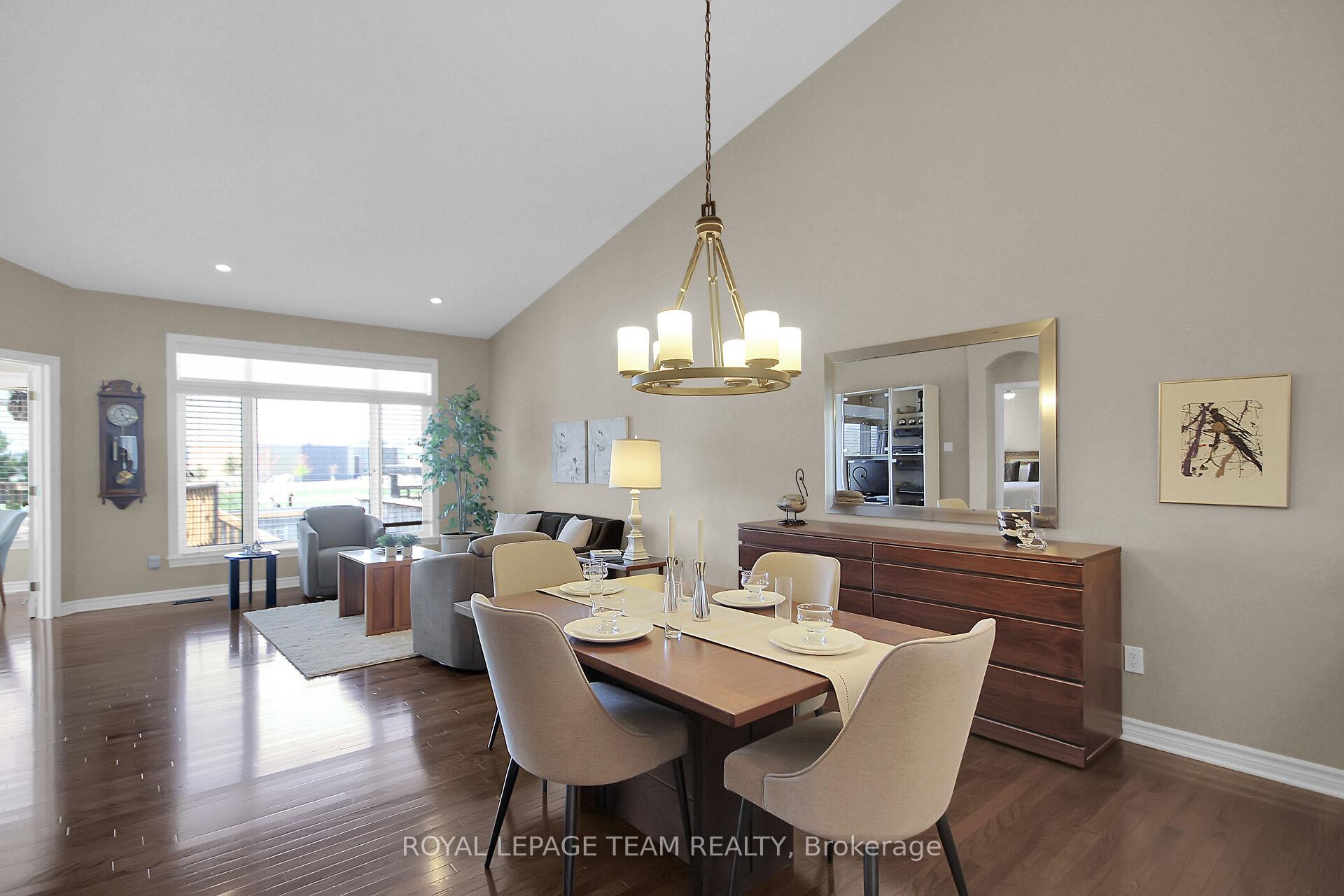 Photo 13 of 108 Granite Court, Ottawa, Kanata - Emerald Meadows/Trailwest — HOMEH