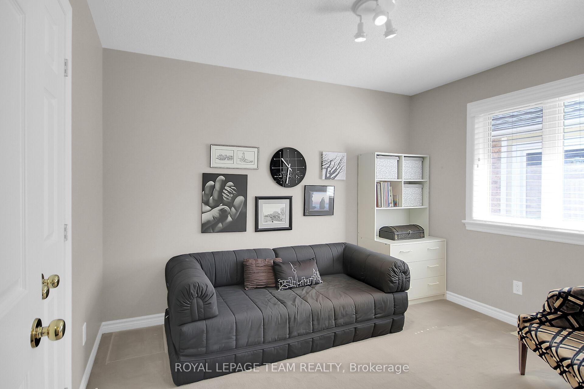 Photo 28 of 108 Granite Court, Ottawa, Kanata - Emerald Meadows/Trailwest — HOMEH