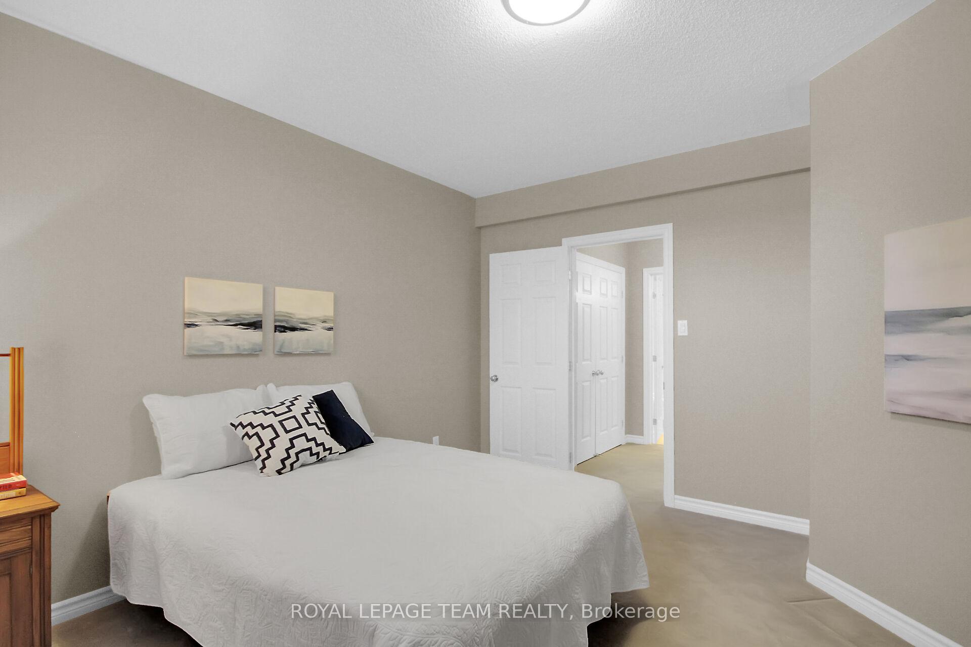 Photo 38 of 108 Granite Court, Ottawa, Kanata - Emerald Meadows/Trailwest — HOMEH
