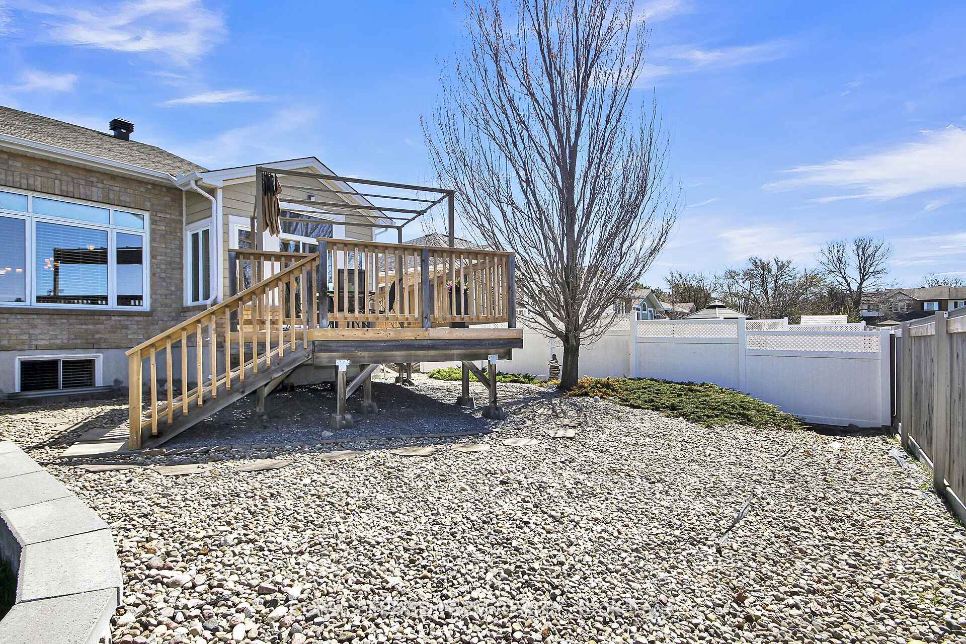 Photo 41 of 108 Granite Court, Ottawa, Kanata - Emerald Meadows/Trailwest — HOMEH