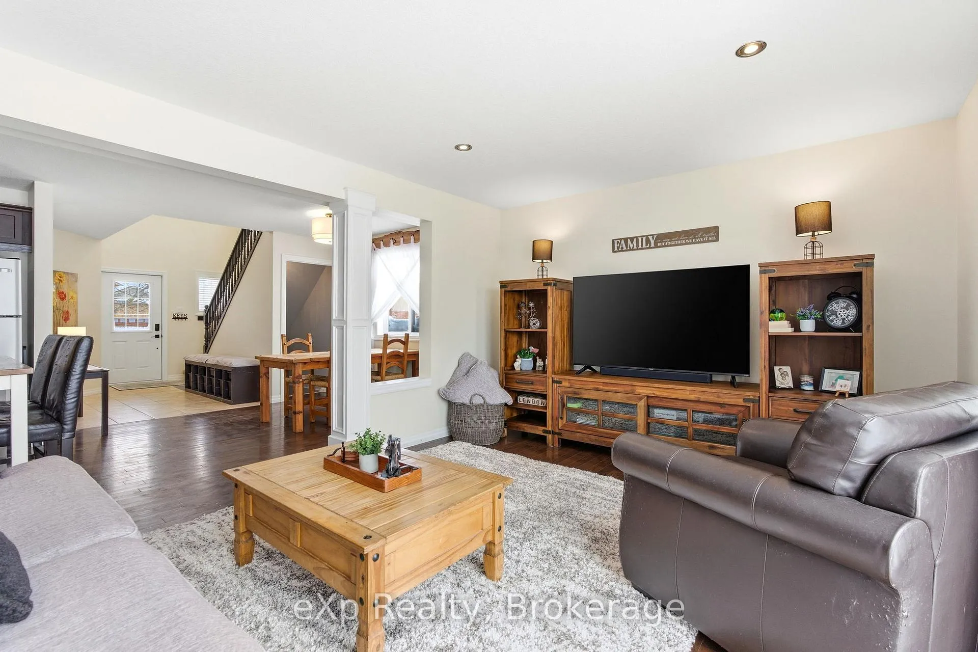 Photo 4 of 135 Maxwell Street, St. Marys — HOMEH
