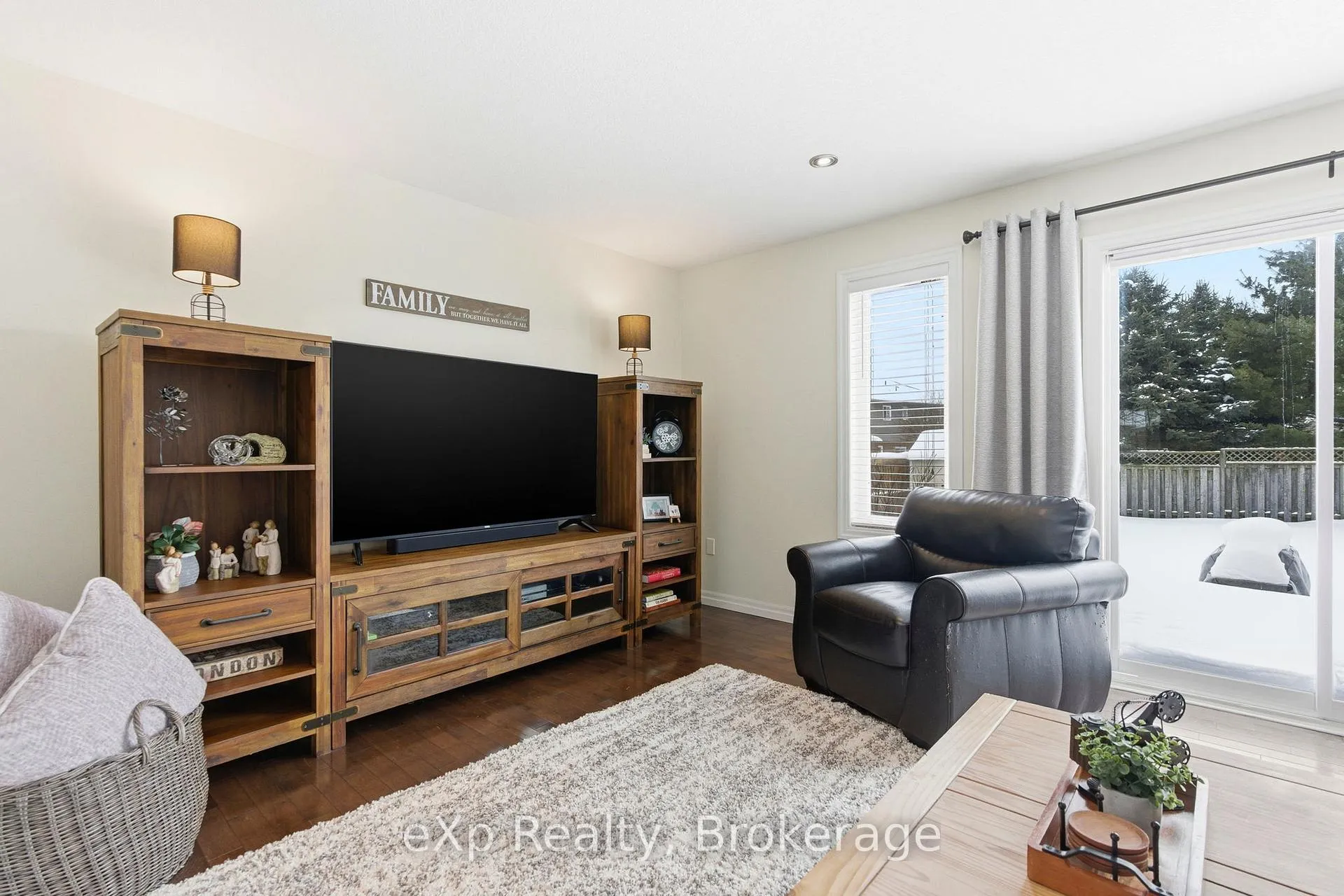 Photo 13 of 135 Maxwell Street, St. Marys — HOMEH