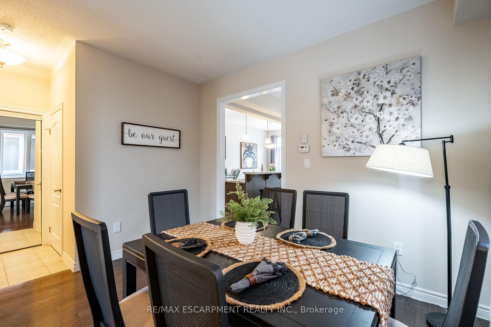 Photo 8 of 86 Summerberry Way, Hamilton, Carpenter — HOMEH