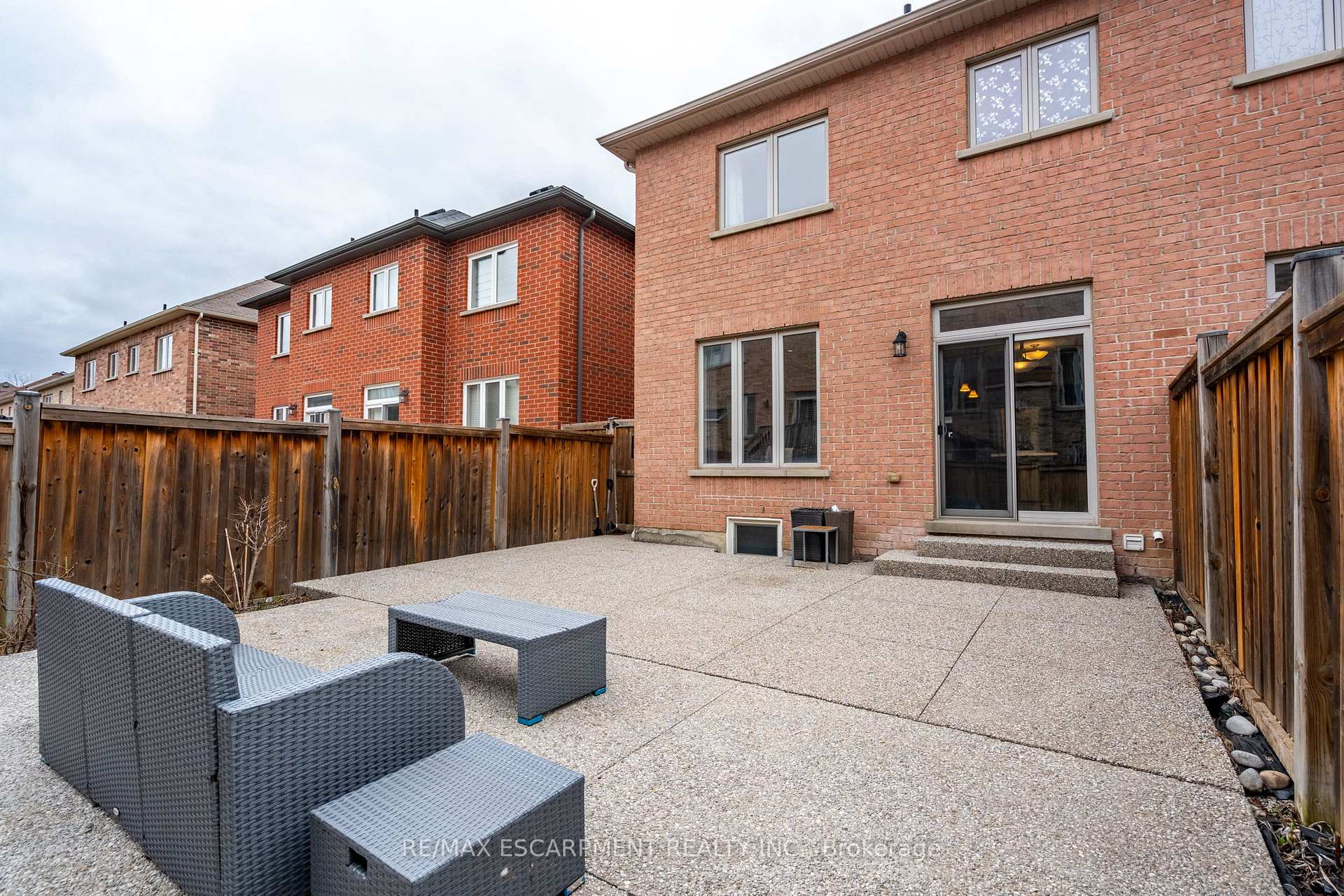 Photo 74 of 86 Summerberry Way, Hamilton, Carpenter — HOMEH
