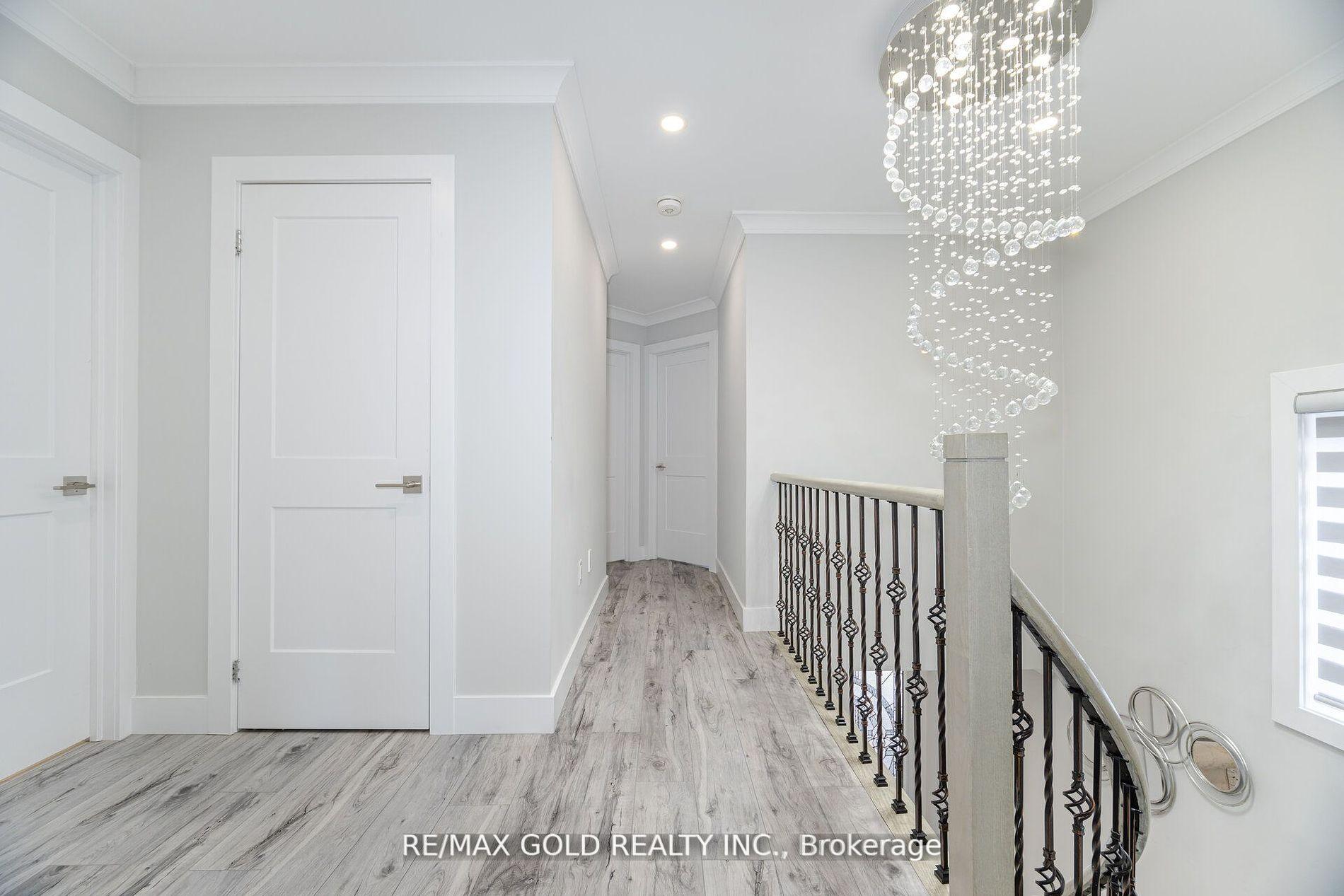 Photo 23 of 96 Wildberry Crescent, Brampton, Sandringham-Wellington — HOMEH