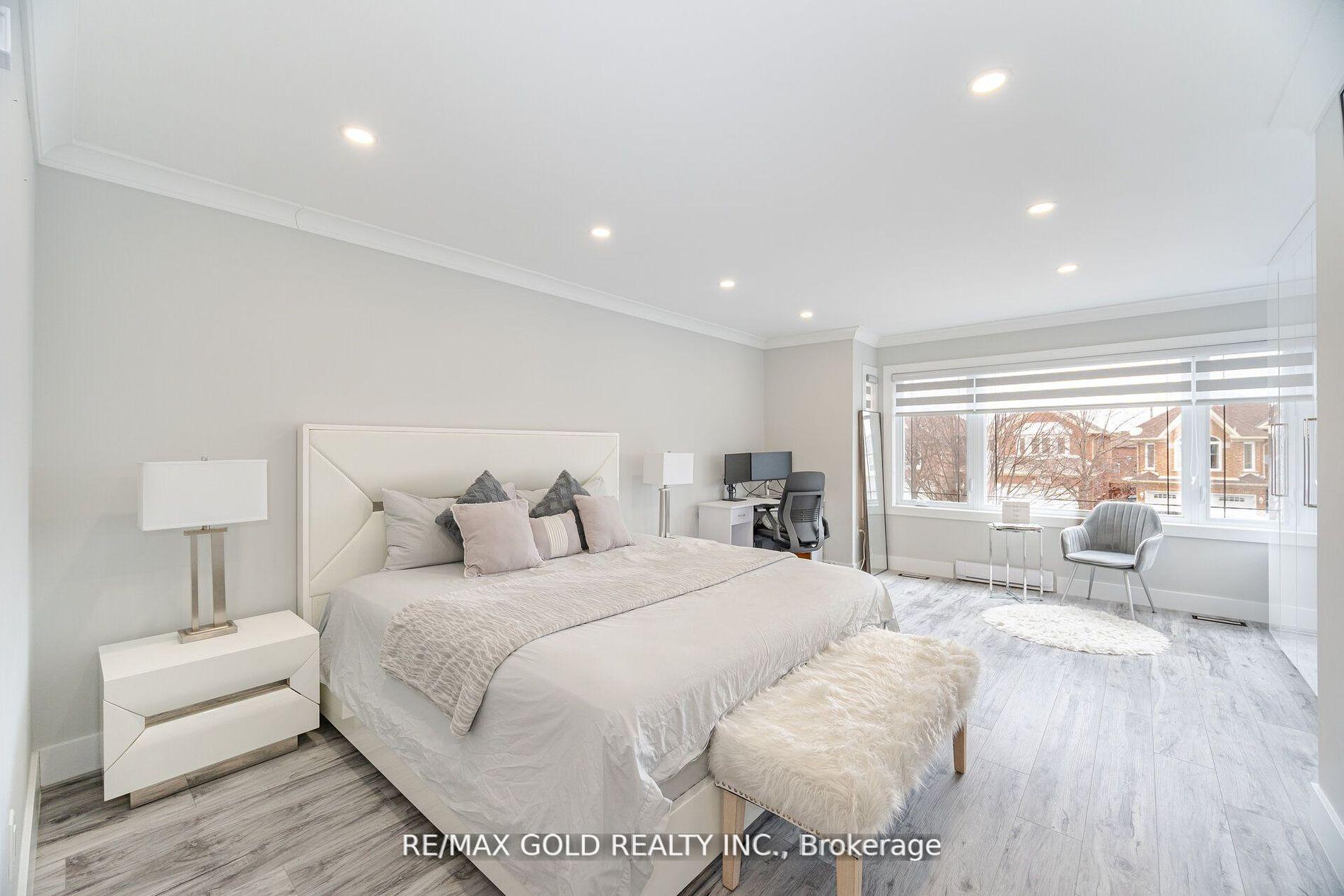 Photo 24 of 96 Wildberry Crescent, Brampton, Sandringham-Wellington — HOMEH