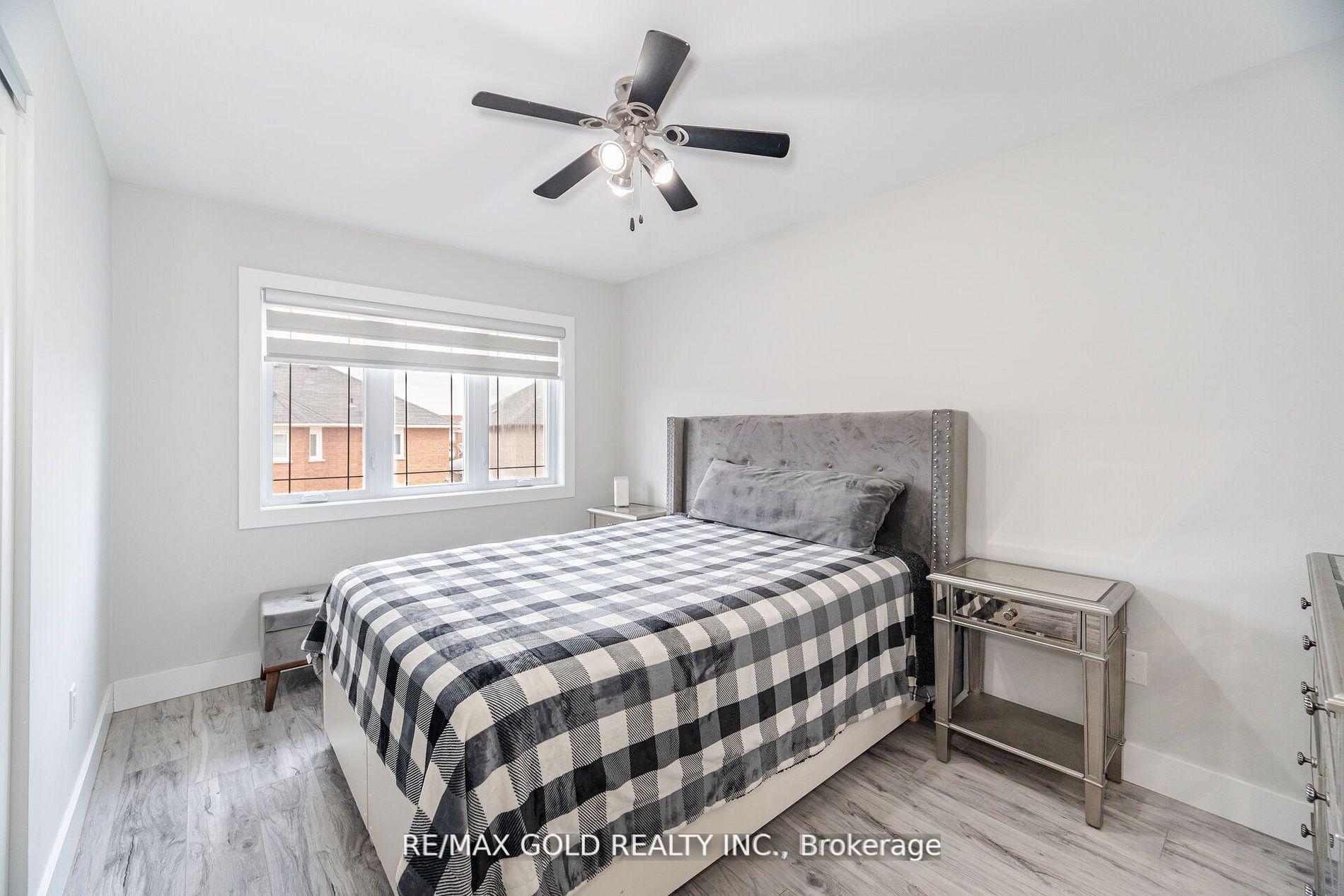Photo 33 of 96 Wildberry Crescent, Brampton, Sandringham-Wellington — HOMEH