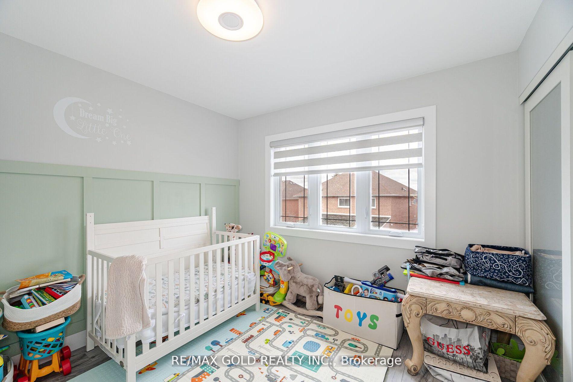 Photo 35 of 96 Wildberry Crescent, Brampton, Sandringham-Wellington — HOMEH