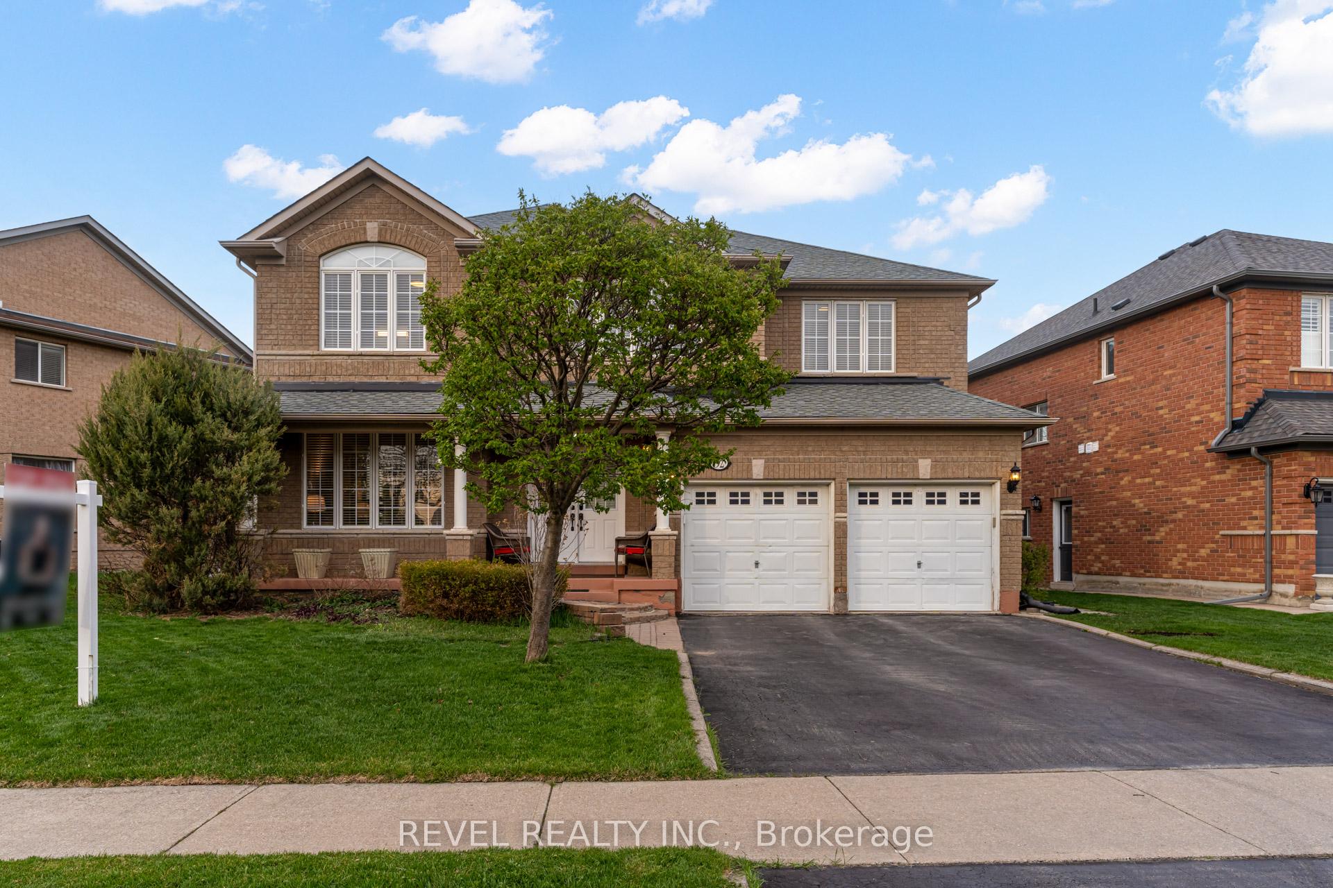 Photo 2 of 32 Martineau Road, Brampton, Bram East — HOMEH